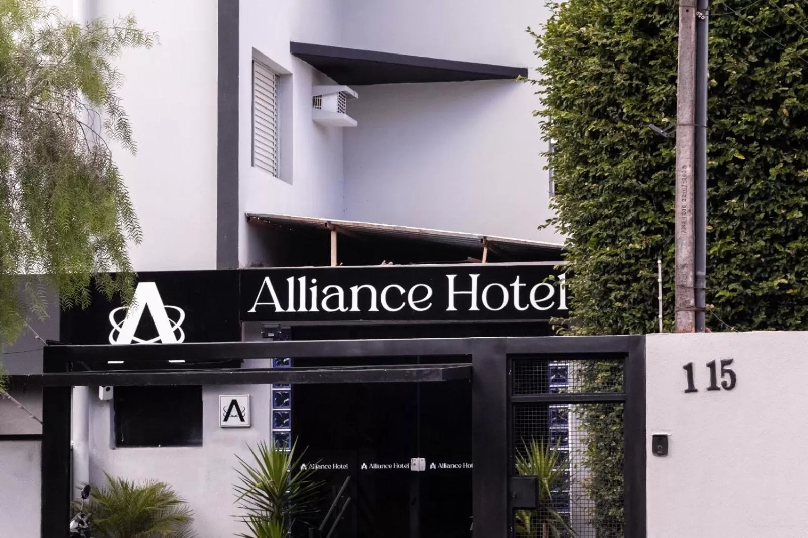 Alliance Hotel