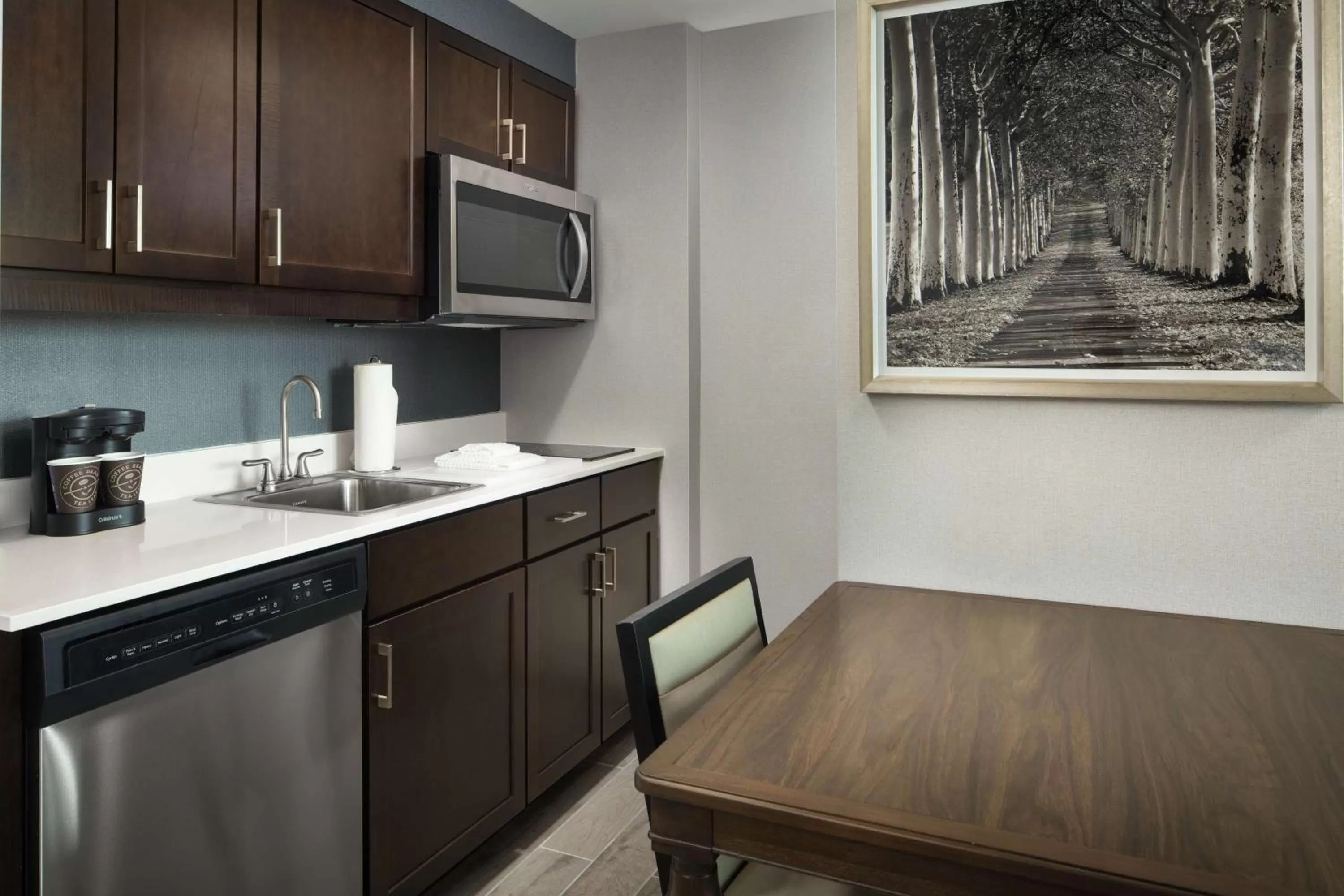 Kitchen or kitchenette in Homewood Suites By Hilton Teaneck Glenpointe