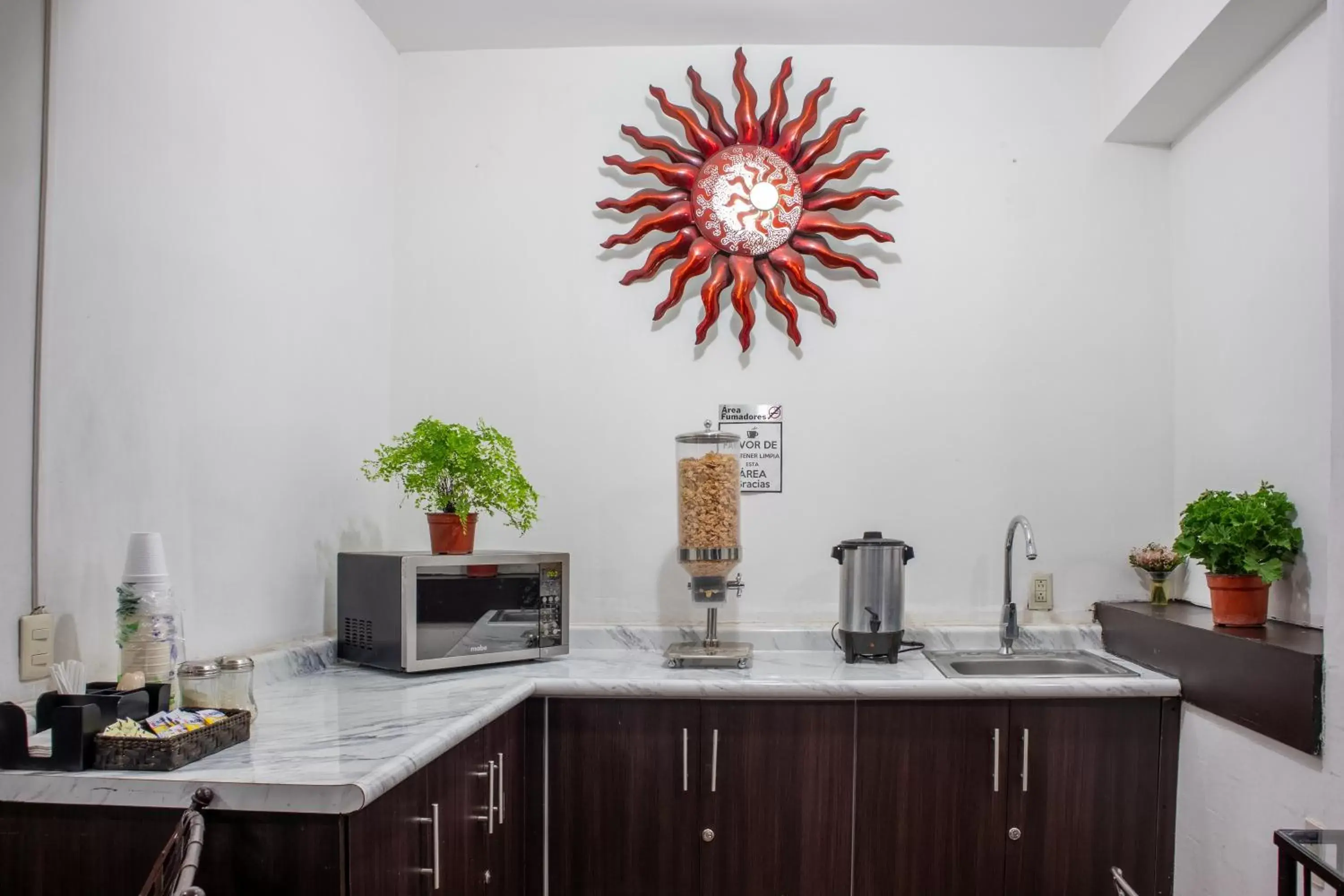 Kitchen/Kitchenette in Hotel San Antonio