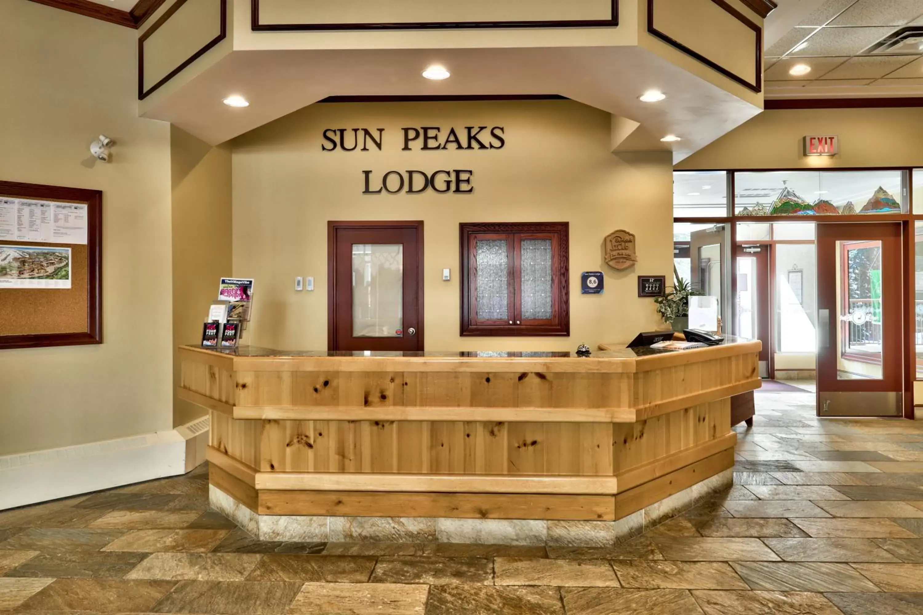 Lobby or reception in Sun Peaks Lodge