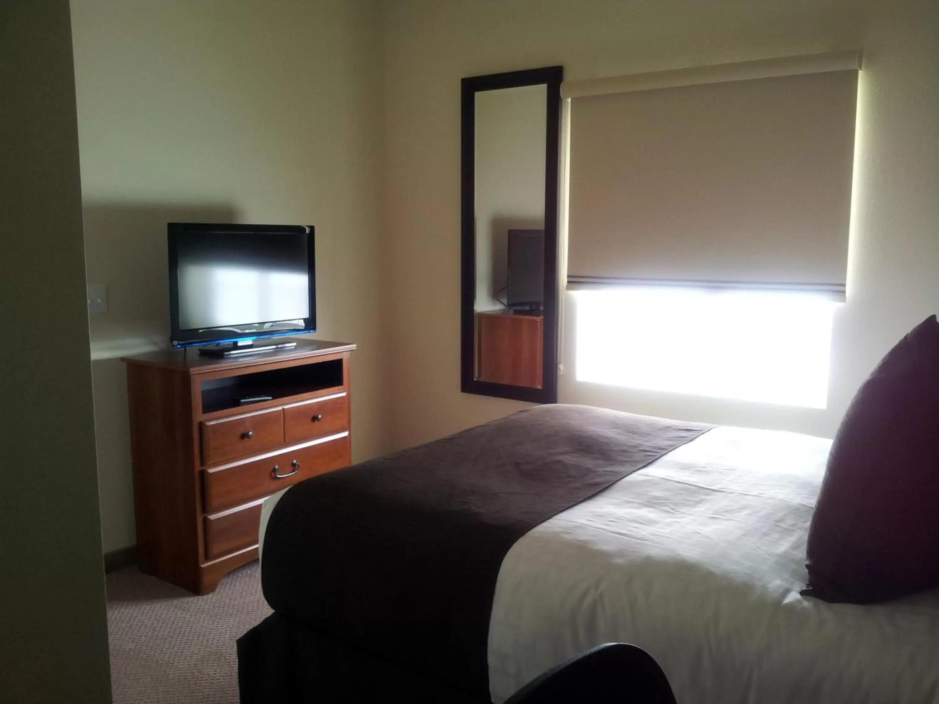 Day, Bed in Extended Stay Americas Suites - Minot