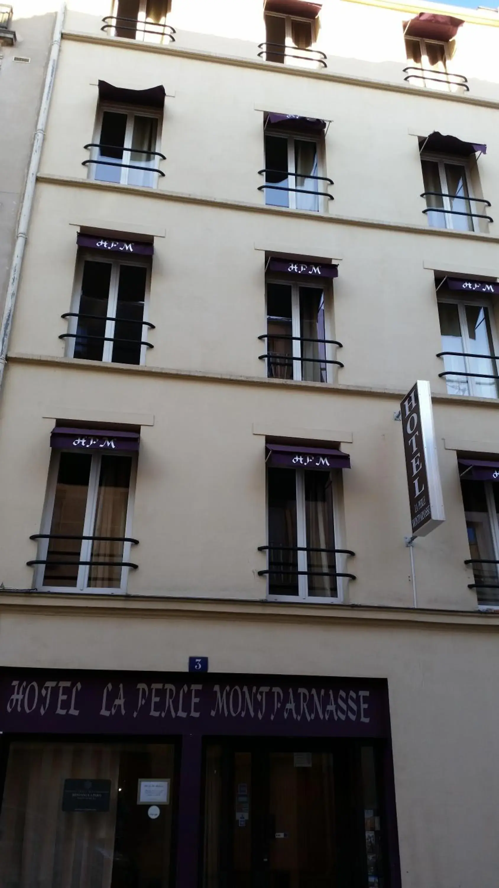 Facade/entrance, Property Building in Hotel la Perle Montparnasse