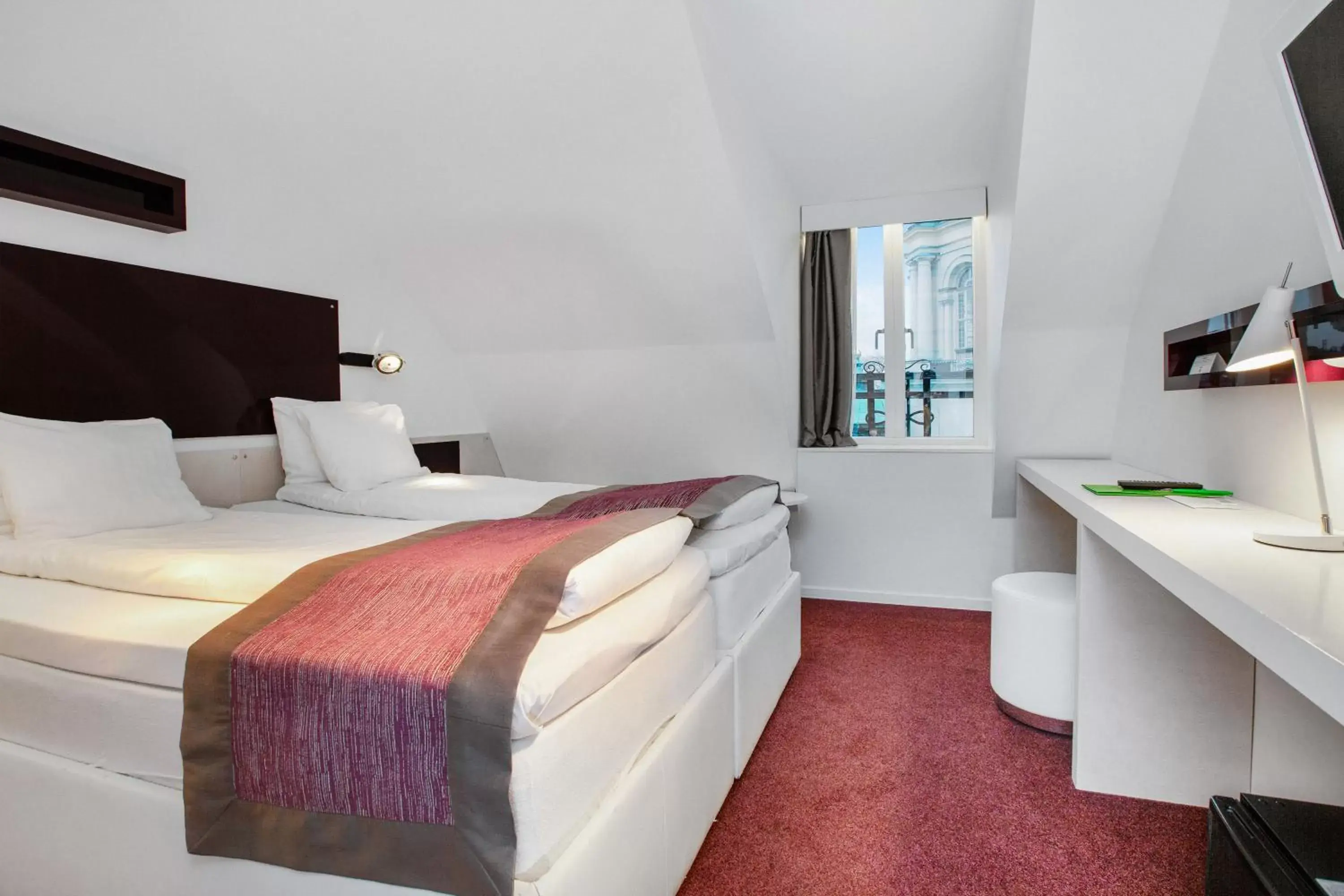 Bed in Ibis Styles Stockholm Odenplan