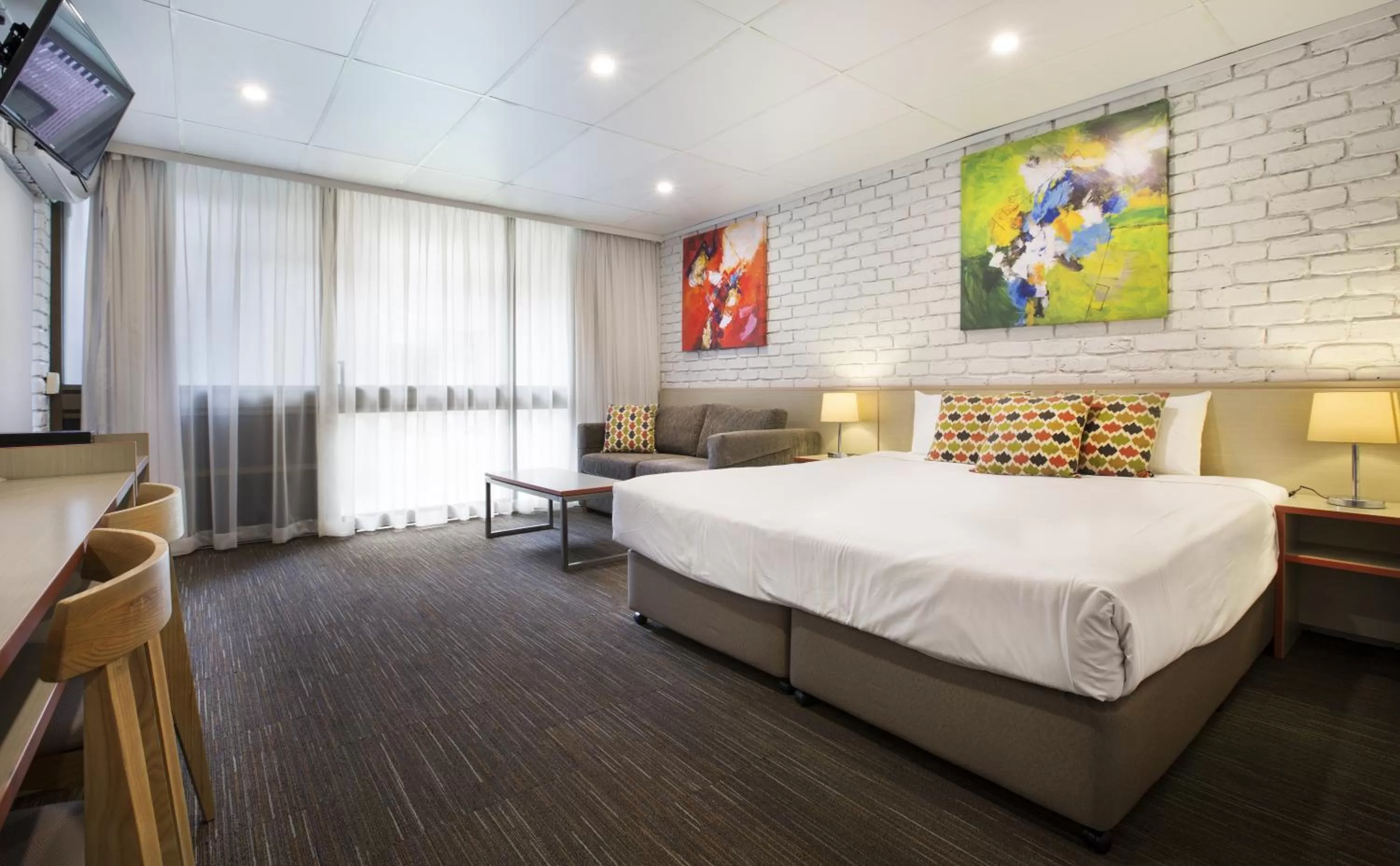 Bed in Villa Noosa Hotel