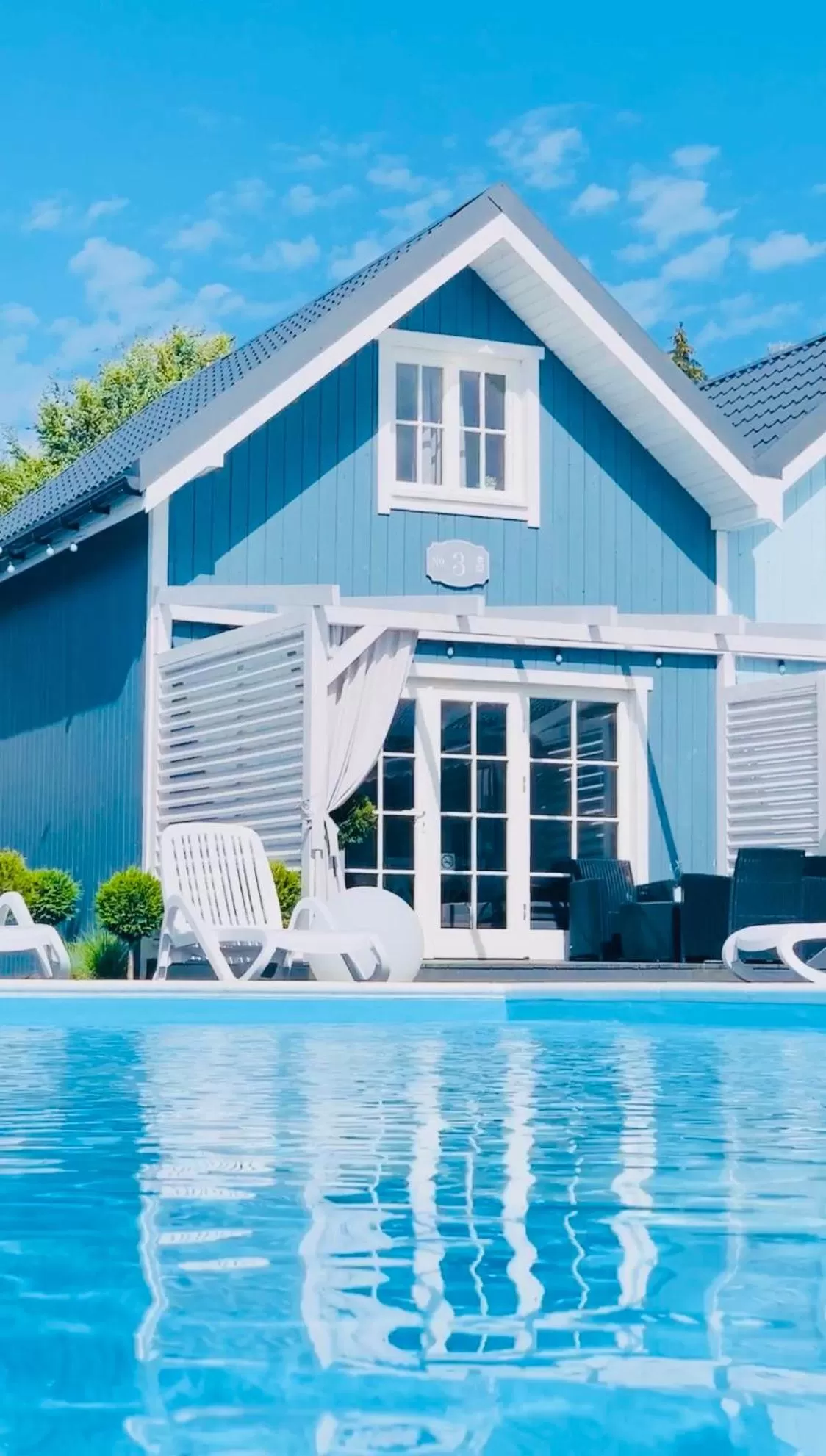 Patio in Baltic Family - domki całoroczne nad morzem basen kidsclub rowery