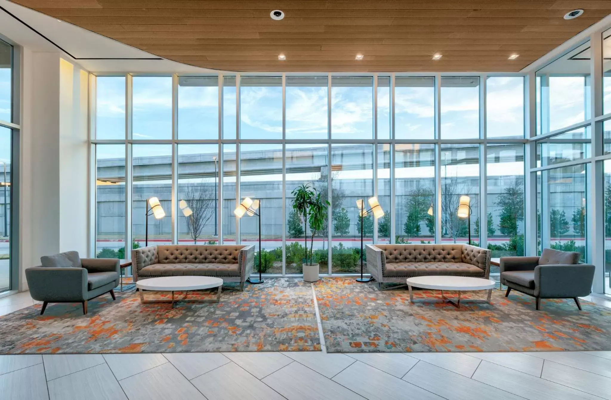 Property building, Lobby/Reception in Crowne Plaza Suites Arlington, an IHG Hotel