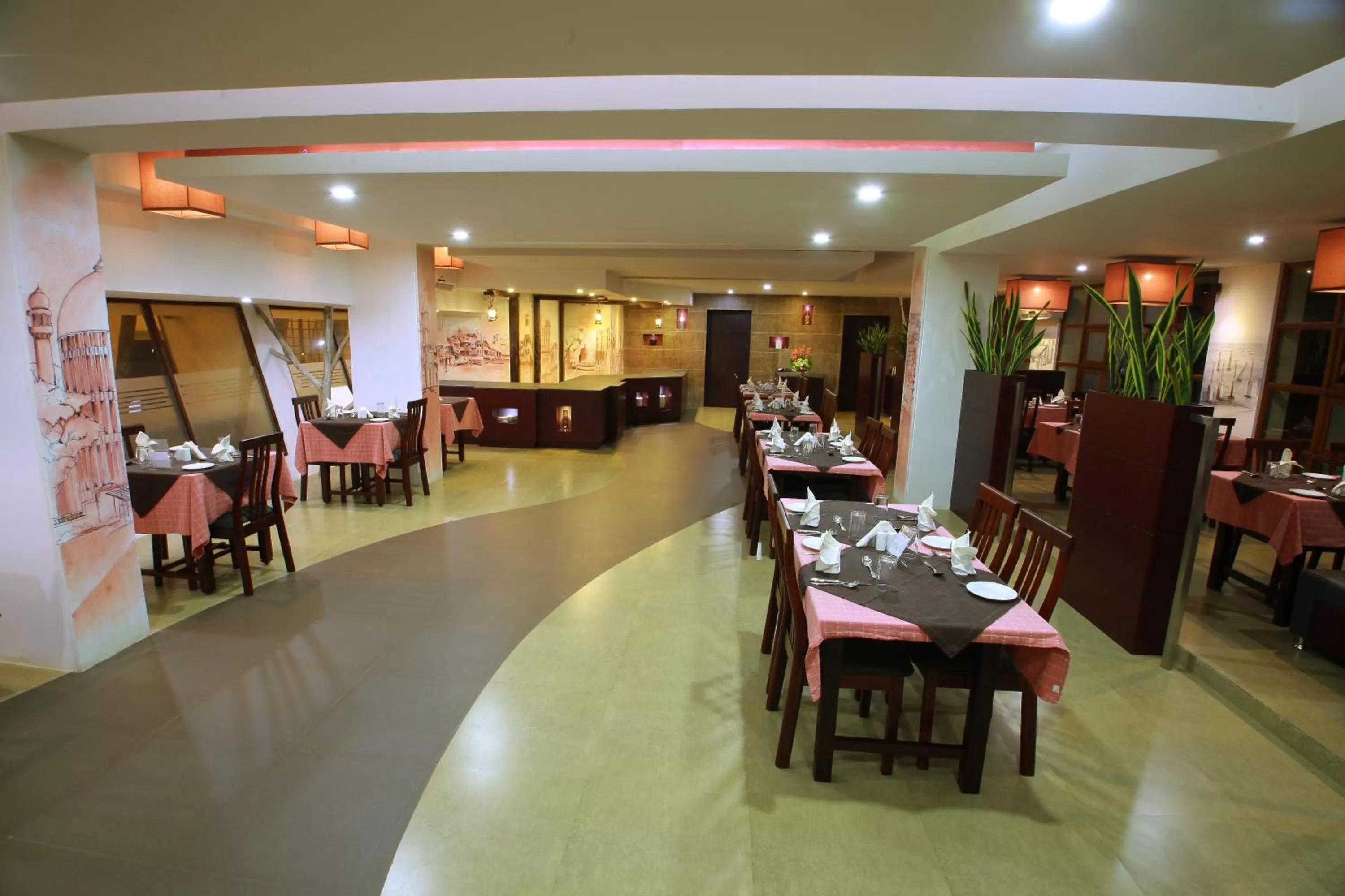 Restaurant/places to eat in Manuelsons Malabar Palace