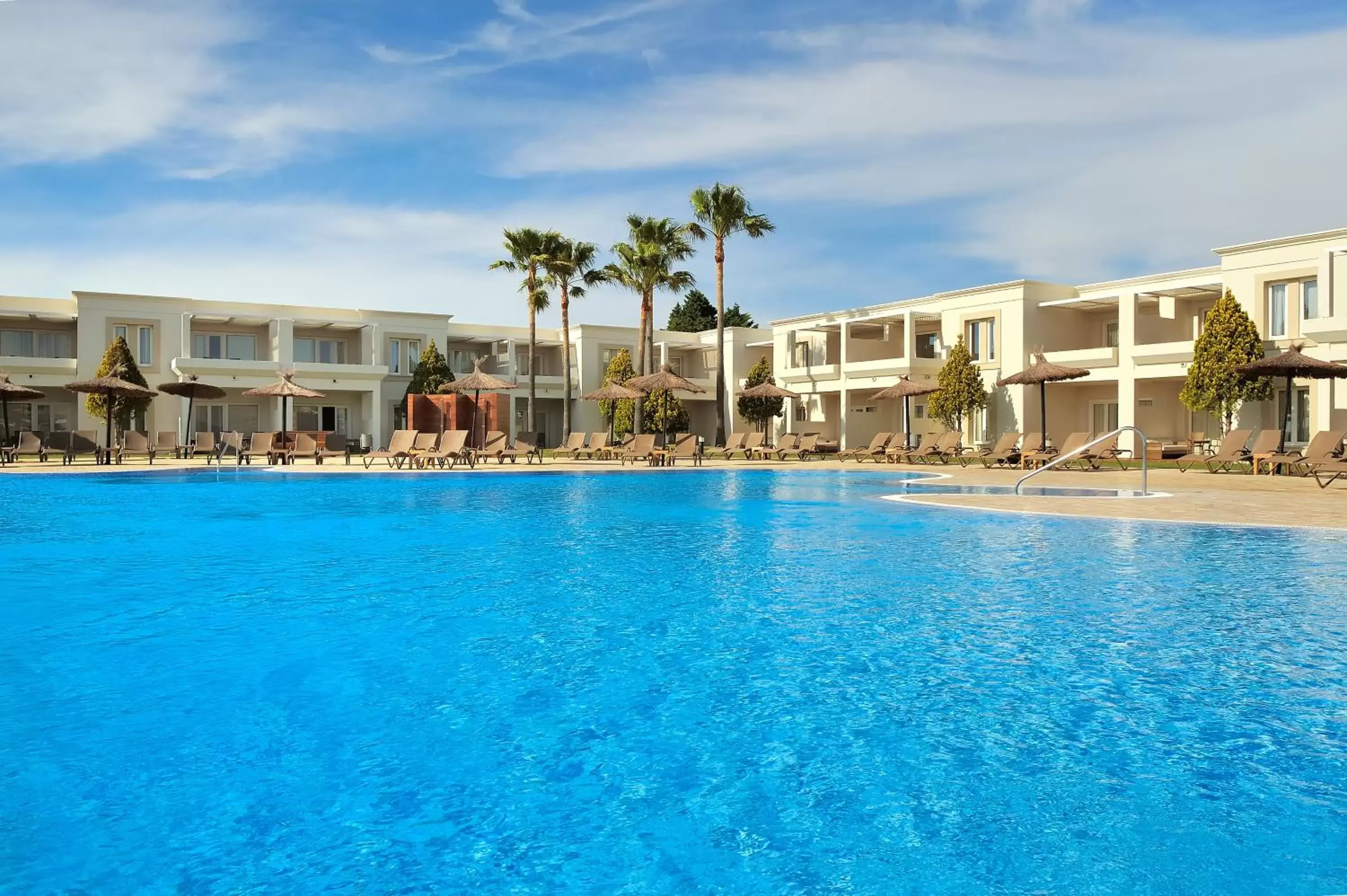 Facade/entrance, Swimming Pool in Vincci Resort Costa Golf