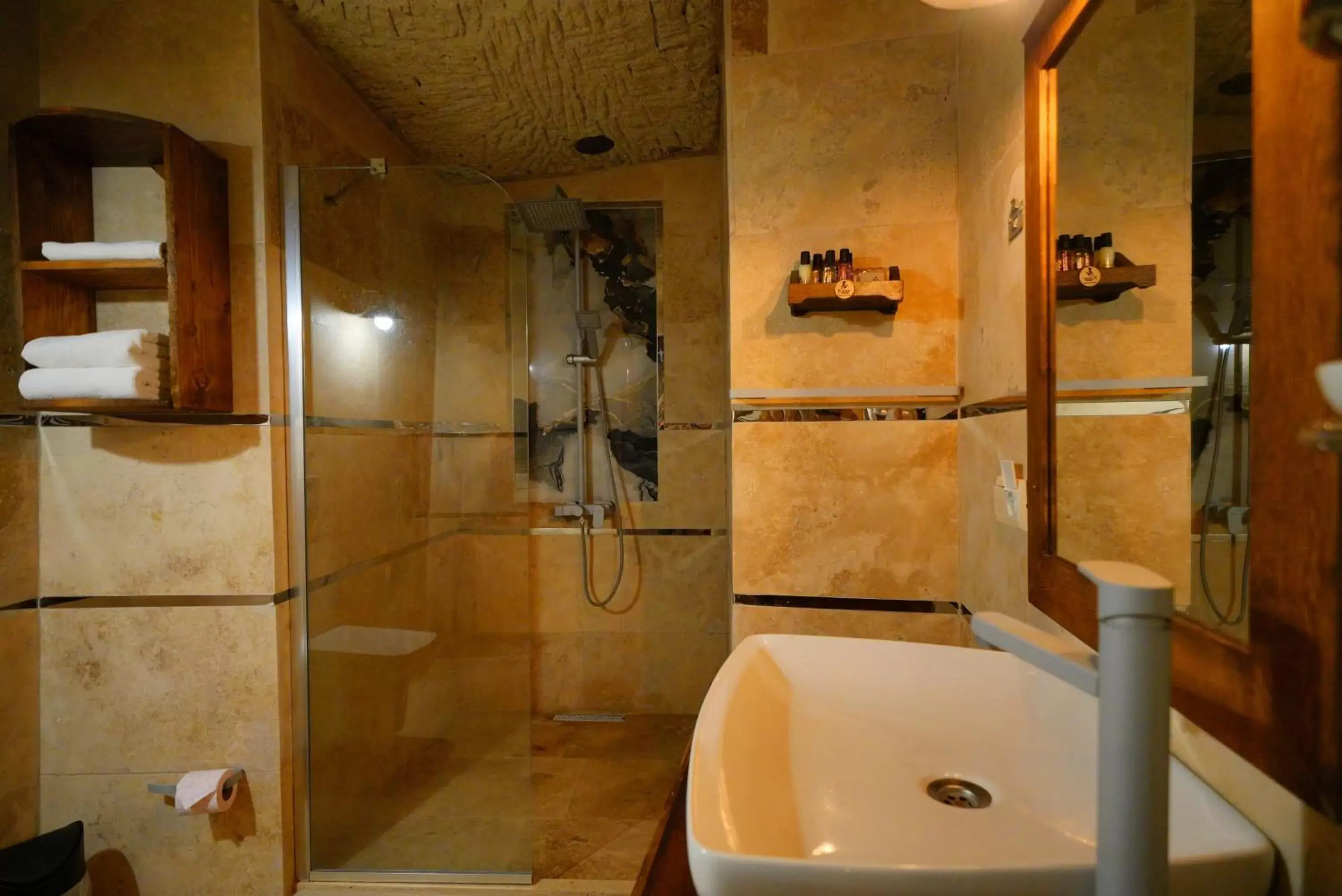 Shower, Bathroom in Cappadocia Nar Cave House & Hot Swimming Pool