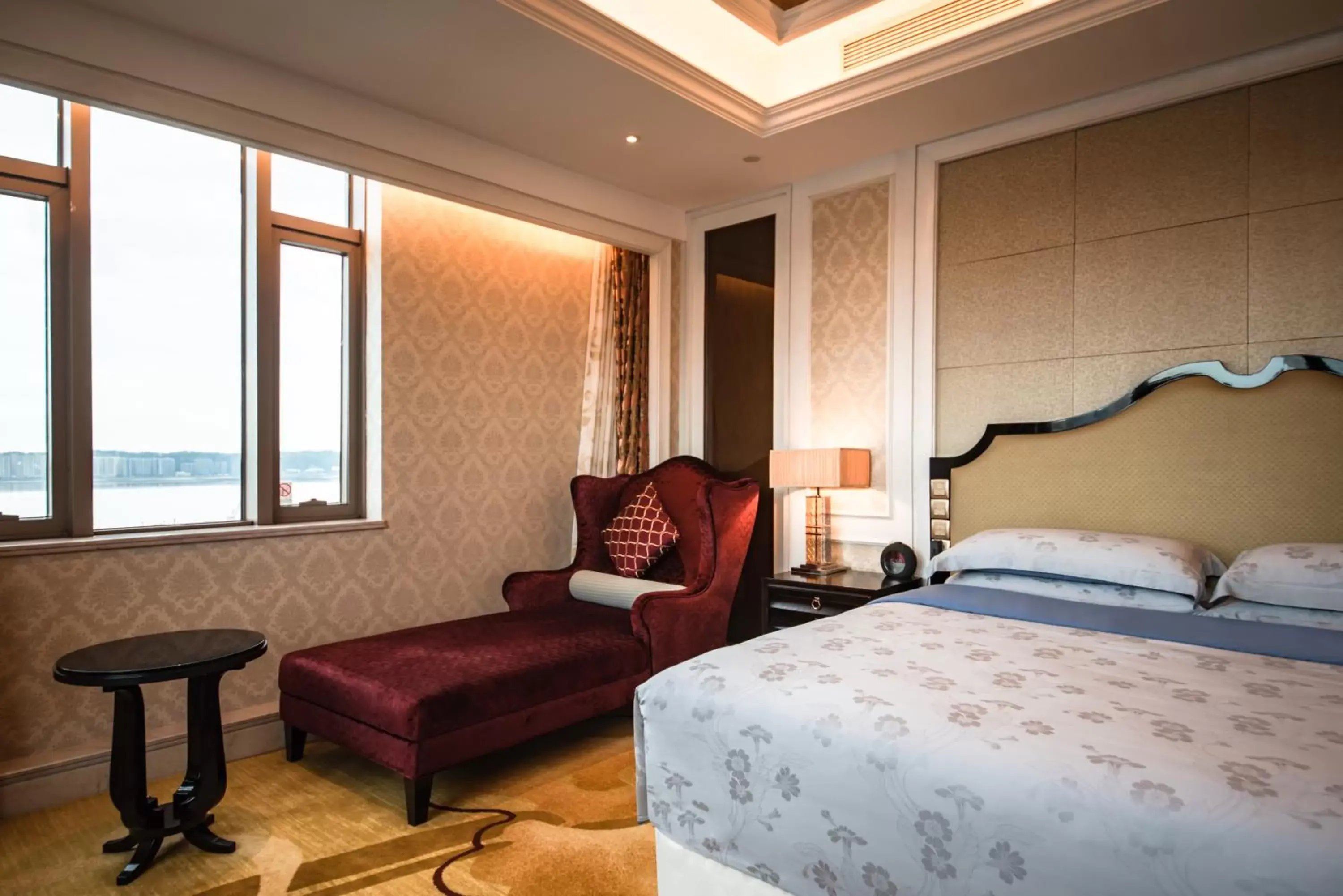 Photo of the whole room in Sheraton Shantou Hotel