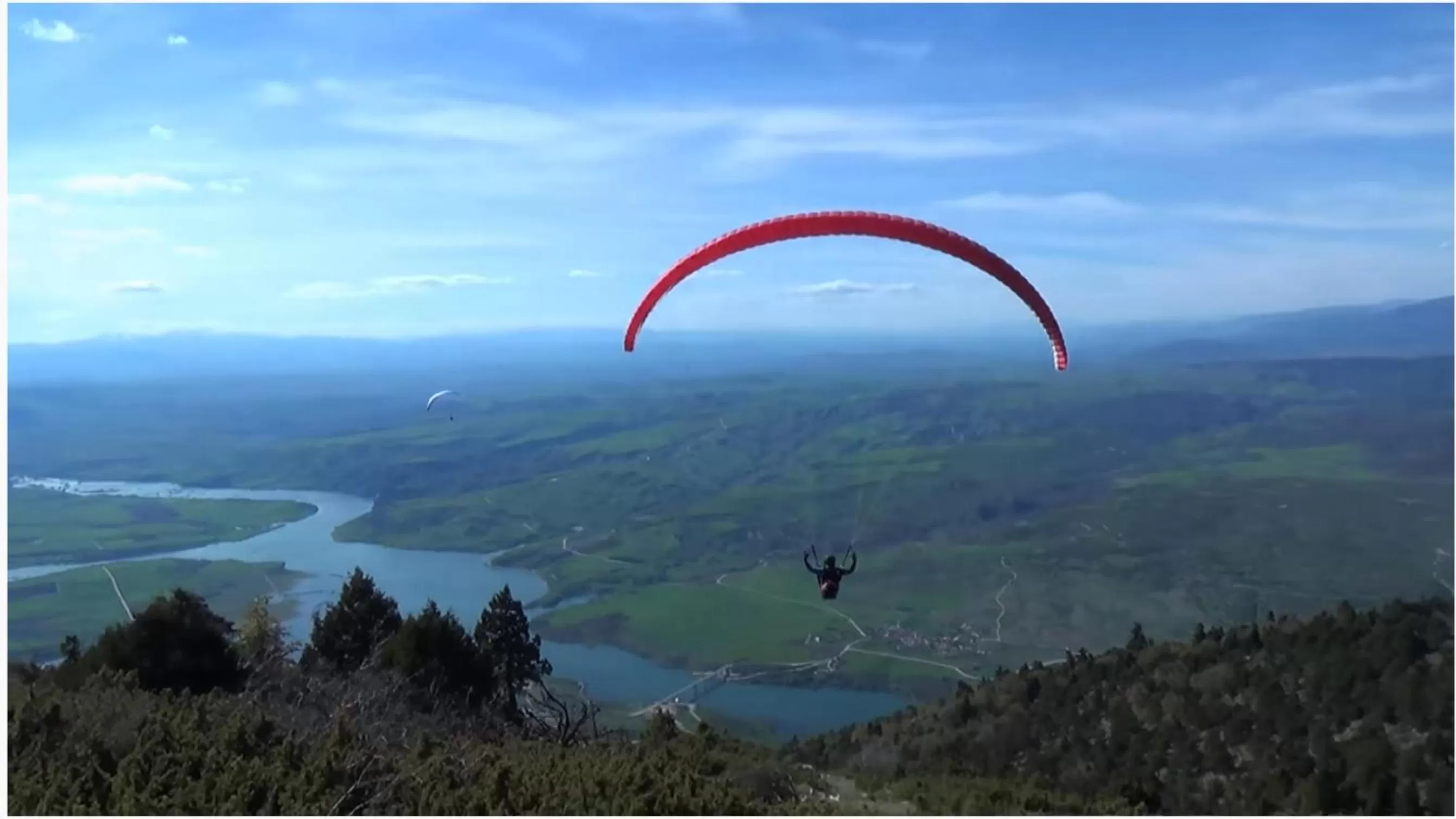 Natural landscape in Mondeus Inn Luxury