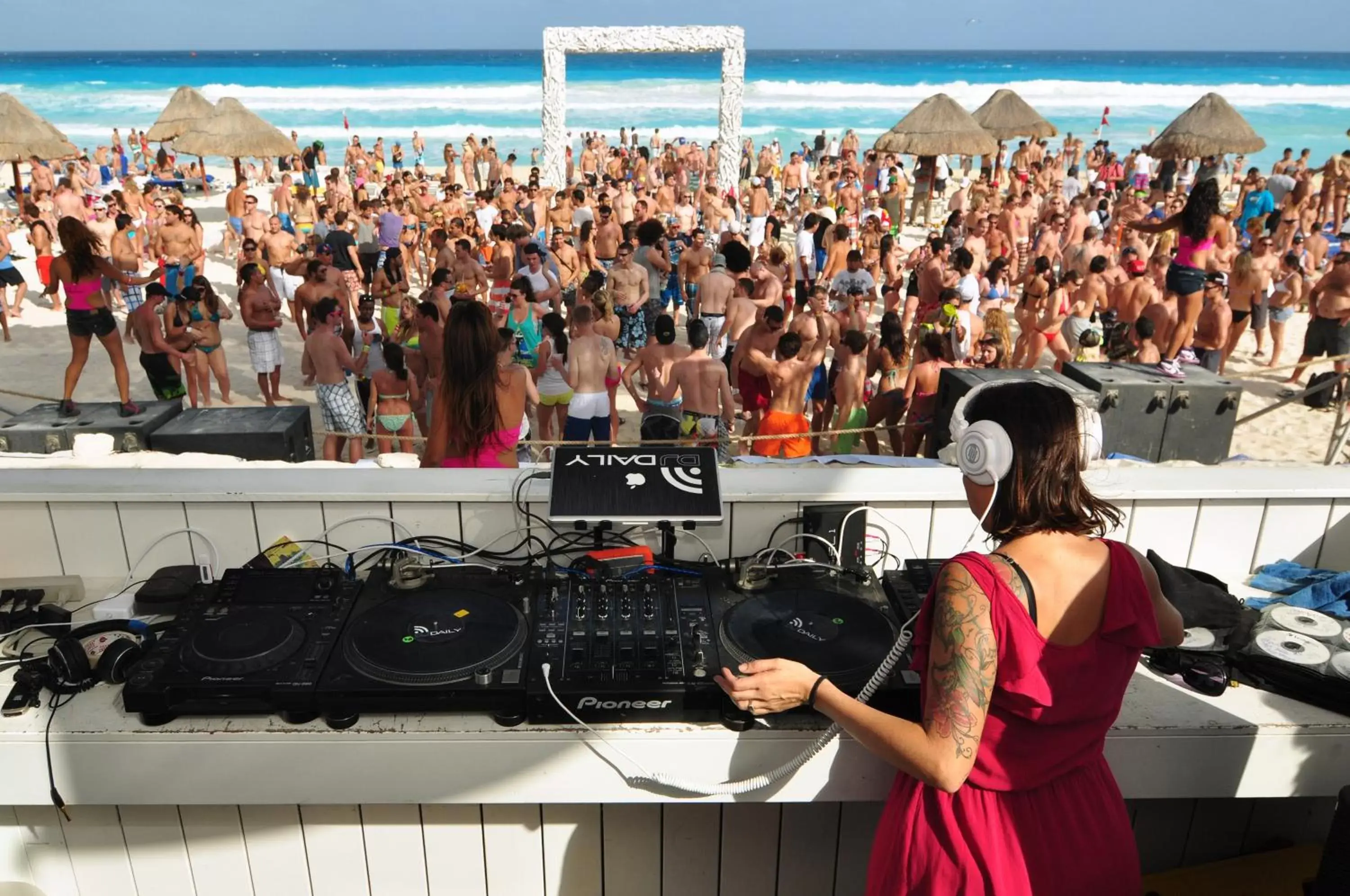 Nightclub / DJ in The Pyramid Cancun - All Inclusive