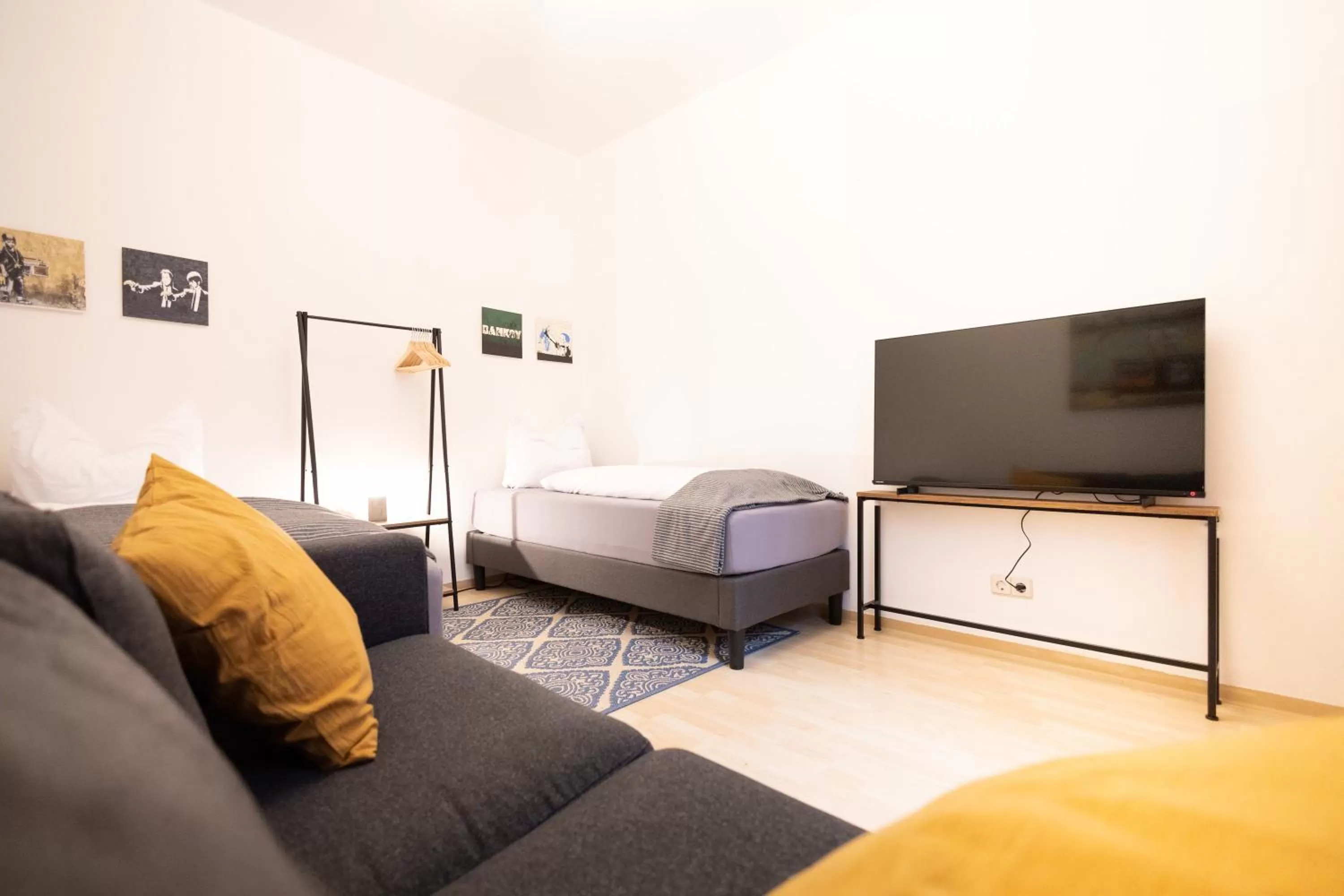 Bed in Apartments an der Oper - Innenstadt - Zentral - Küche - Wifi - Powered by Ko-Living