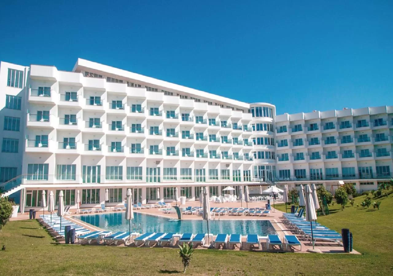 Property building in MH Peniche