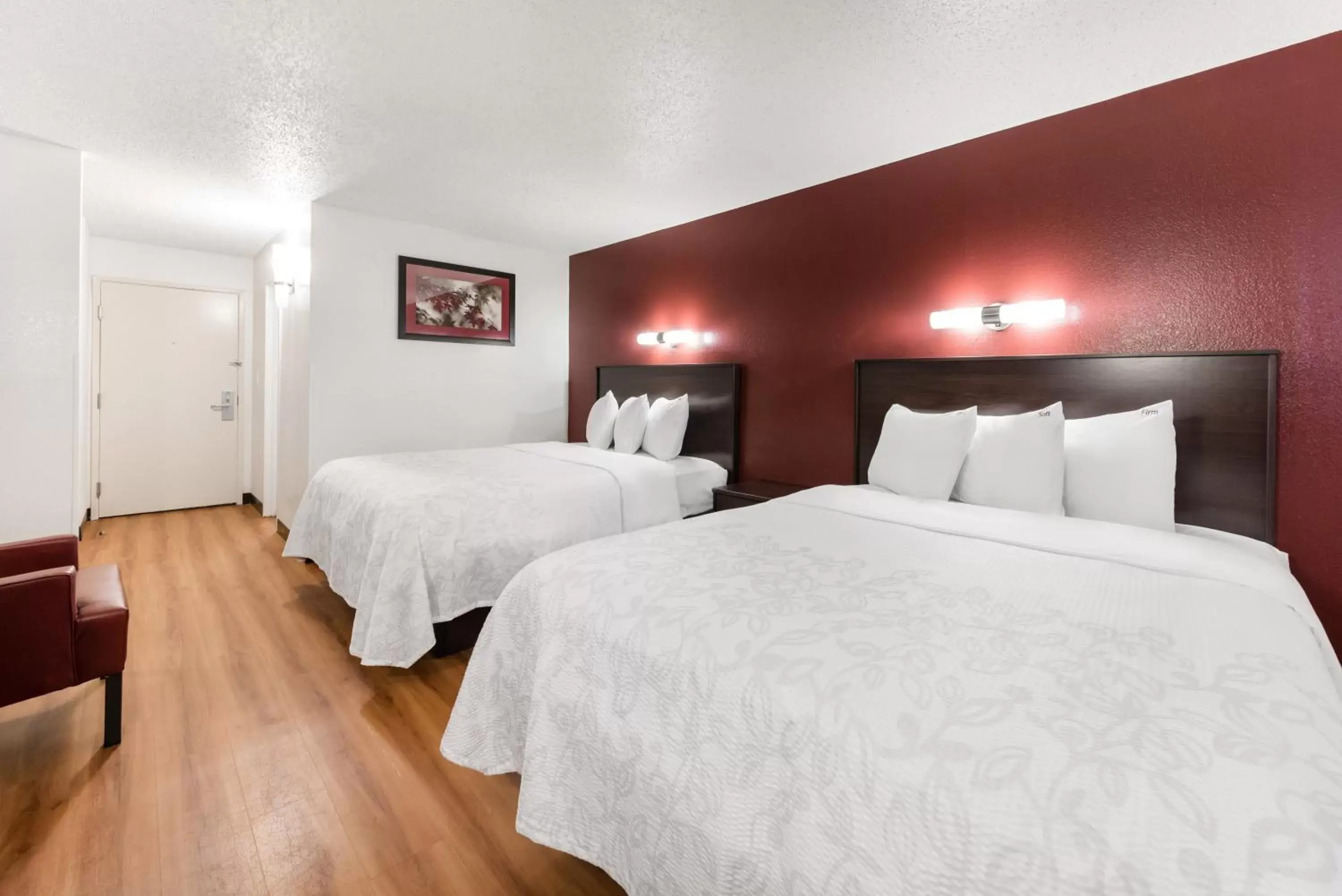 Deluxe Room with Two Queen Beds Smoke Free in Red Roof Inn PLUS+ Columbus - Worthington Deluxe Room with Two Queen Beds Smoke Free in Red Roof Inn PLUS+ Columbus - Worthington