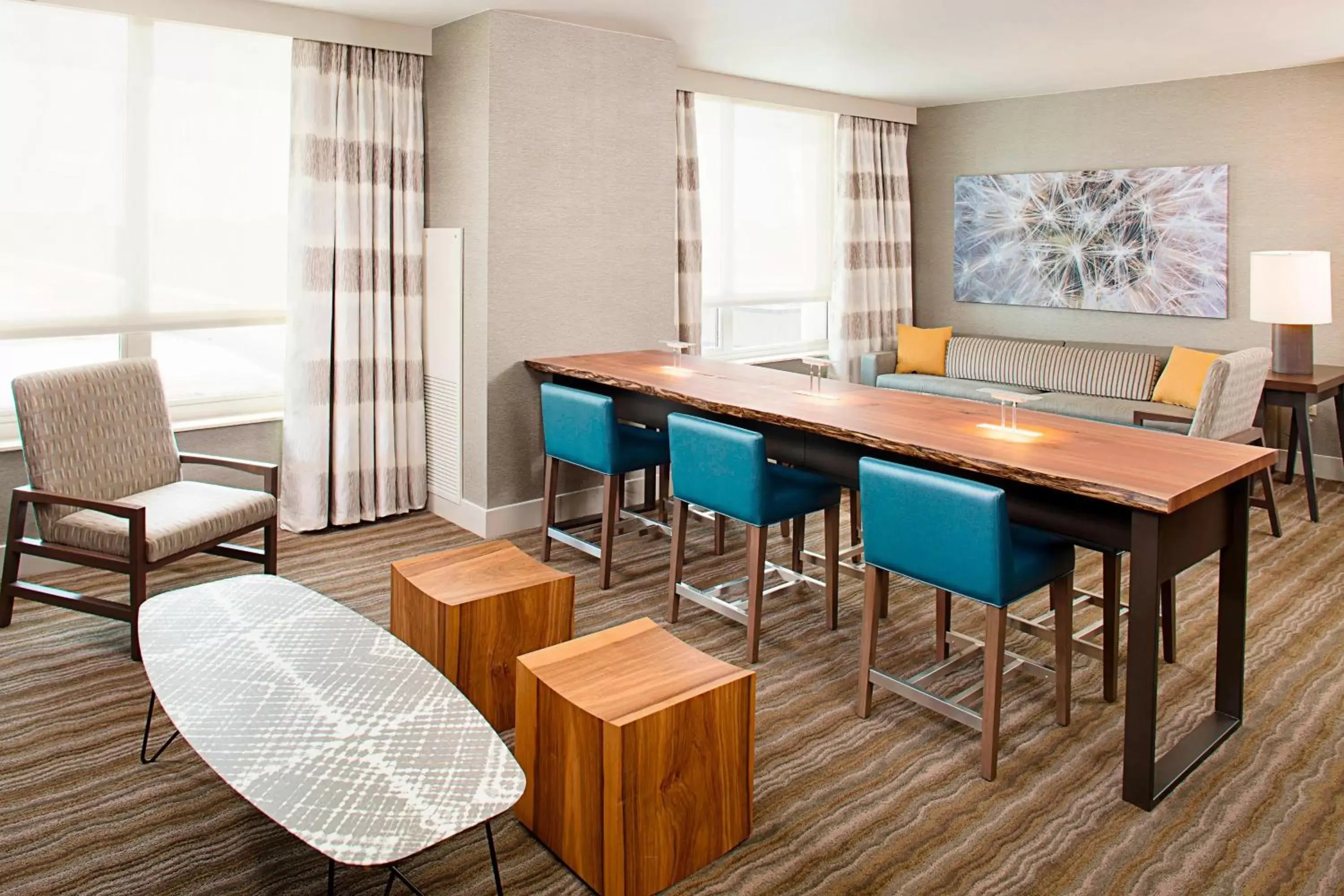 Photo of the whole room, Dining Area in The Westin Chicago North Shore