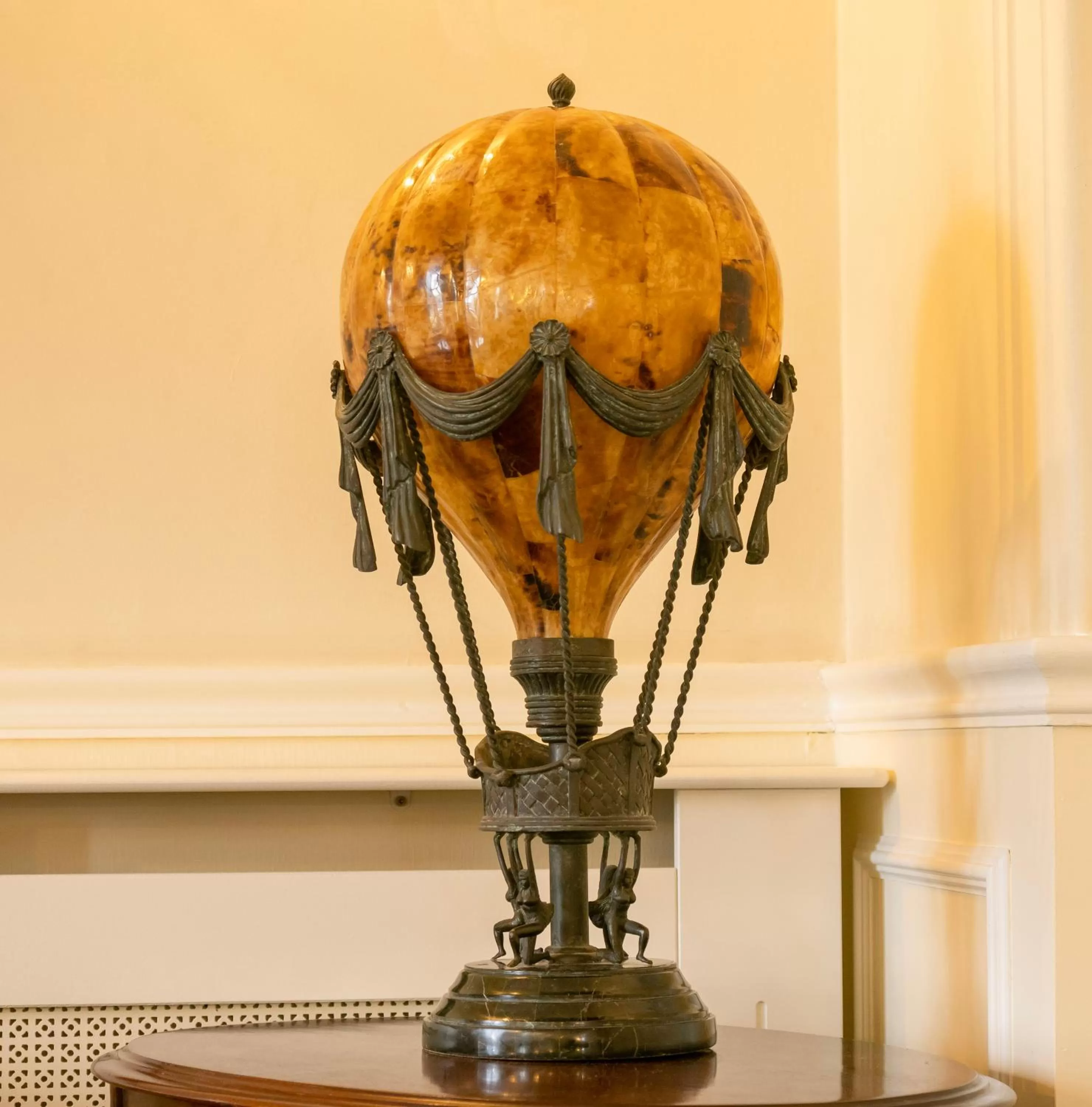 Decorative detail in Grant Arms Hotel