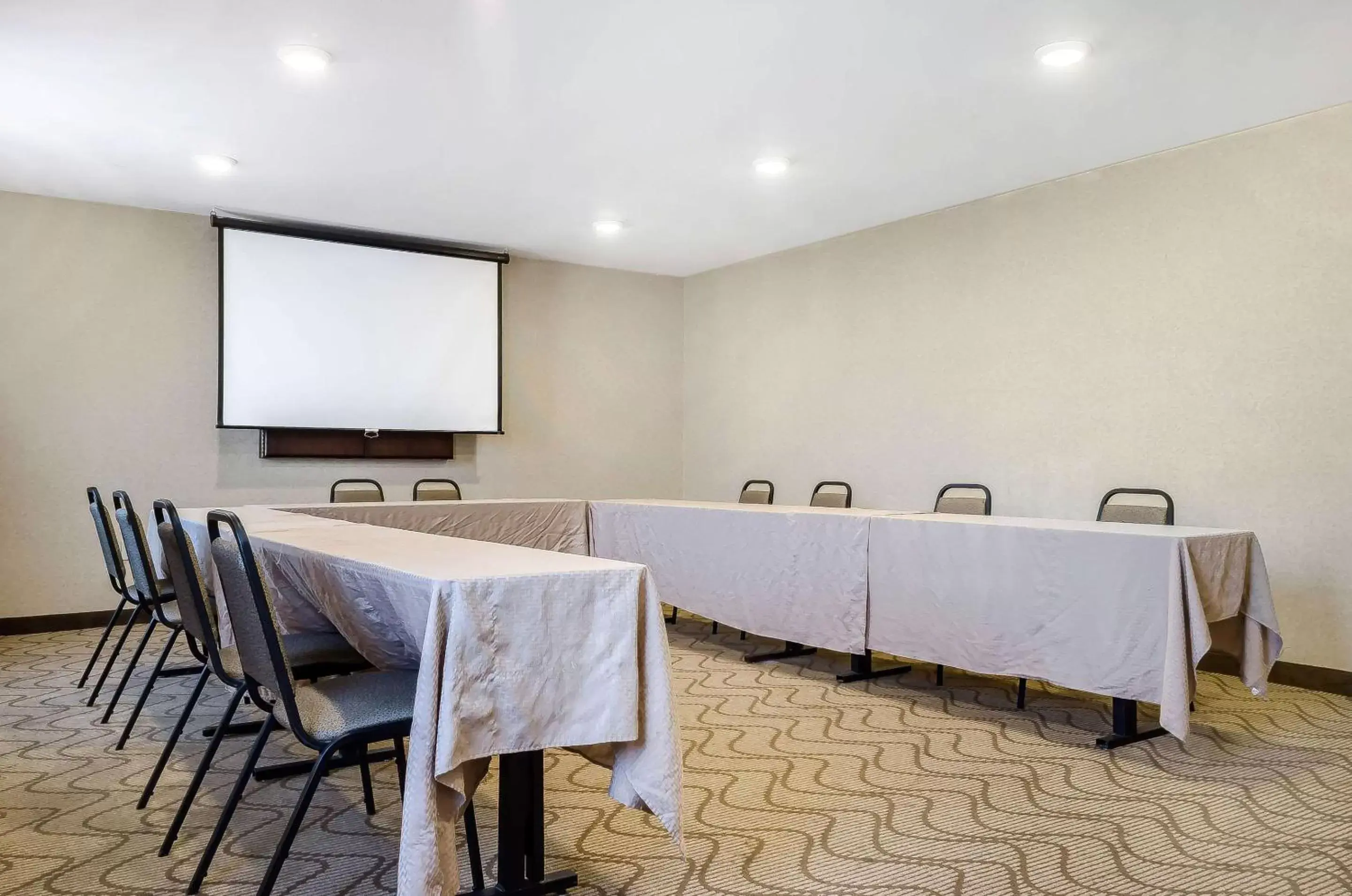 On site, Business Area/Conference Room in Quality Inn Ruston