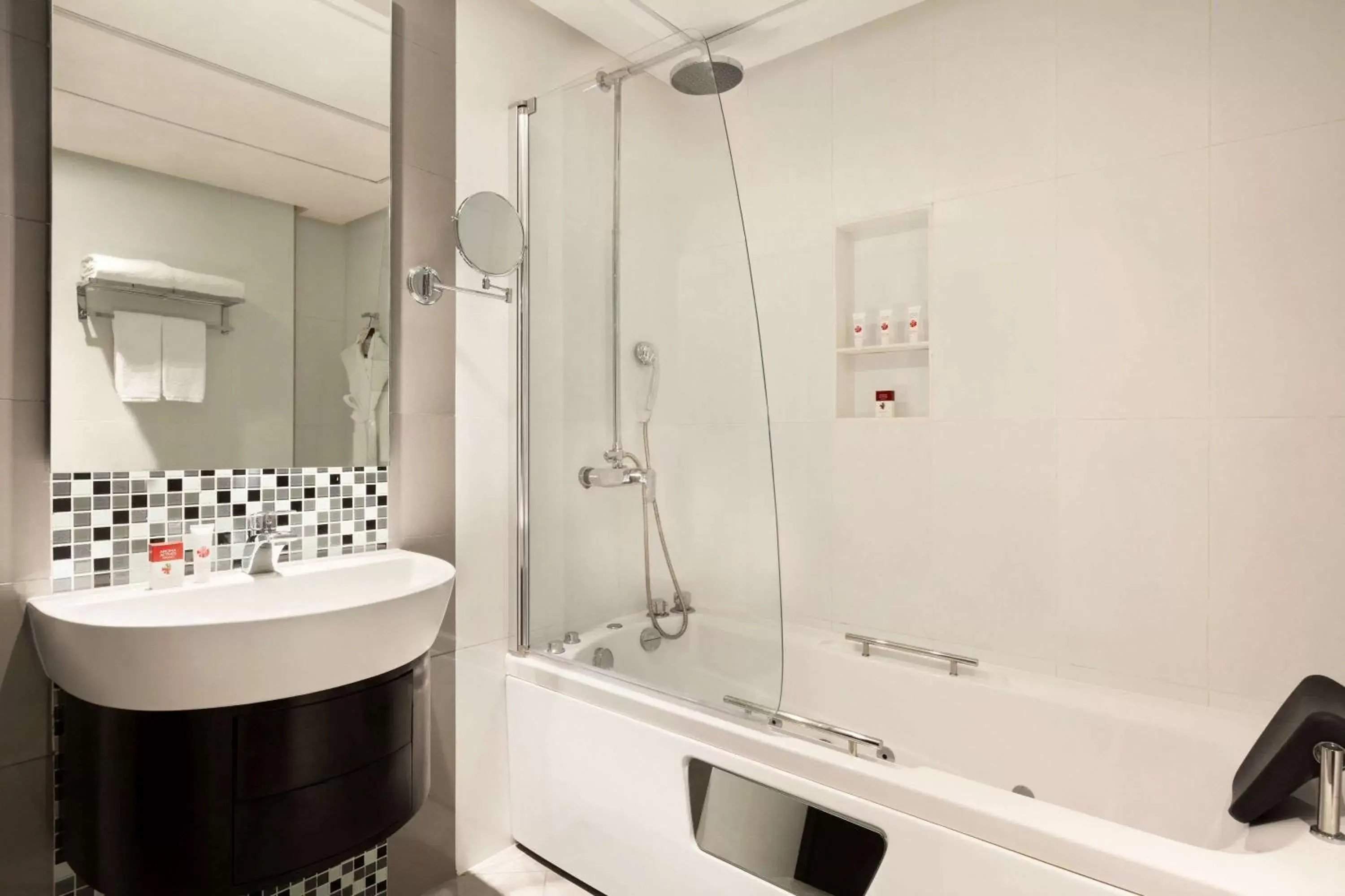 Bathroom in Wyndham Garden Manama Bathroom in Wyndham Garden Manama