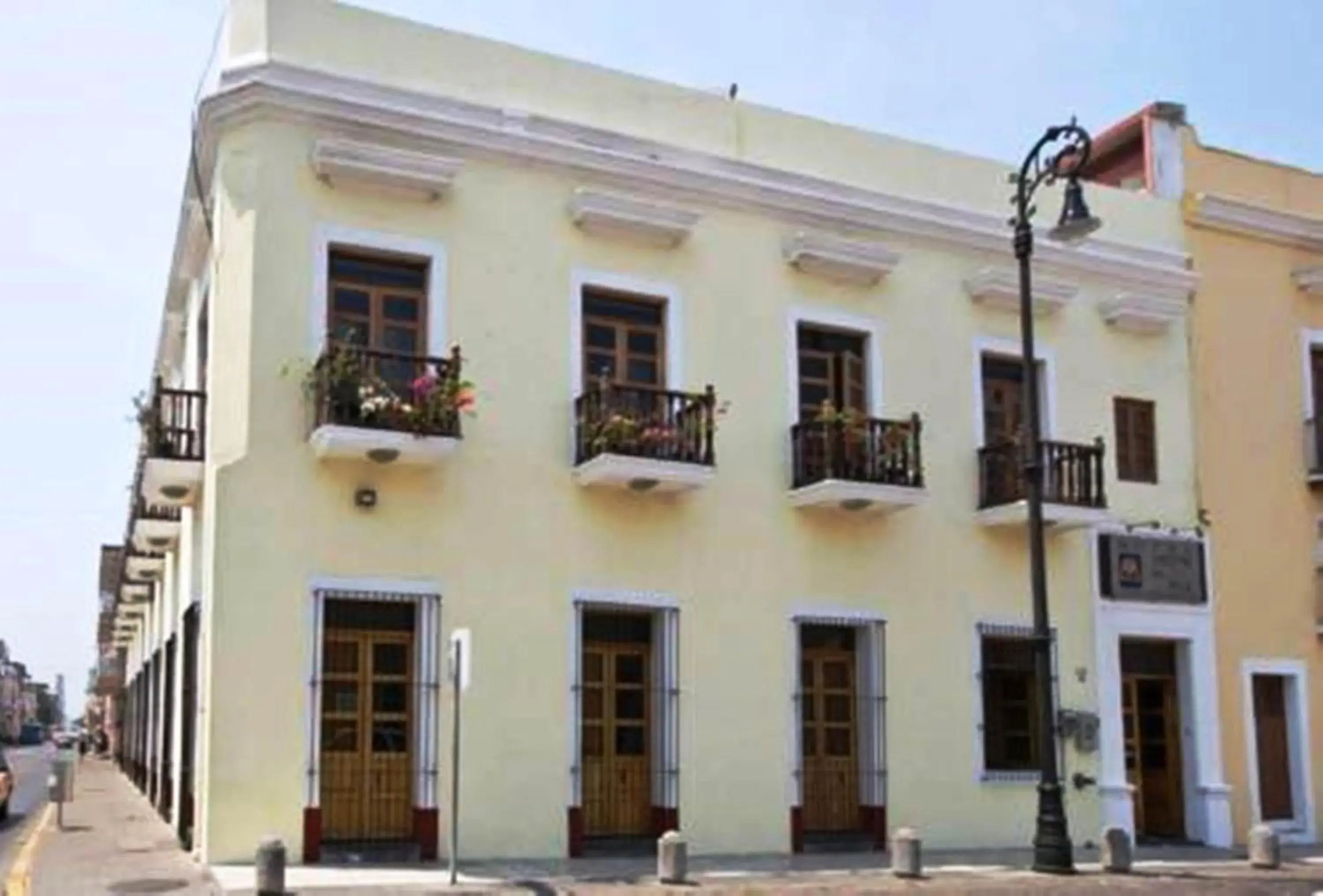 Facade/entrance, Property Building in Hotel Meson del Mar