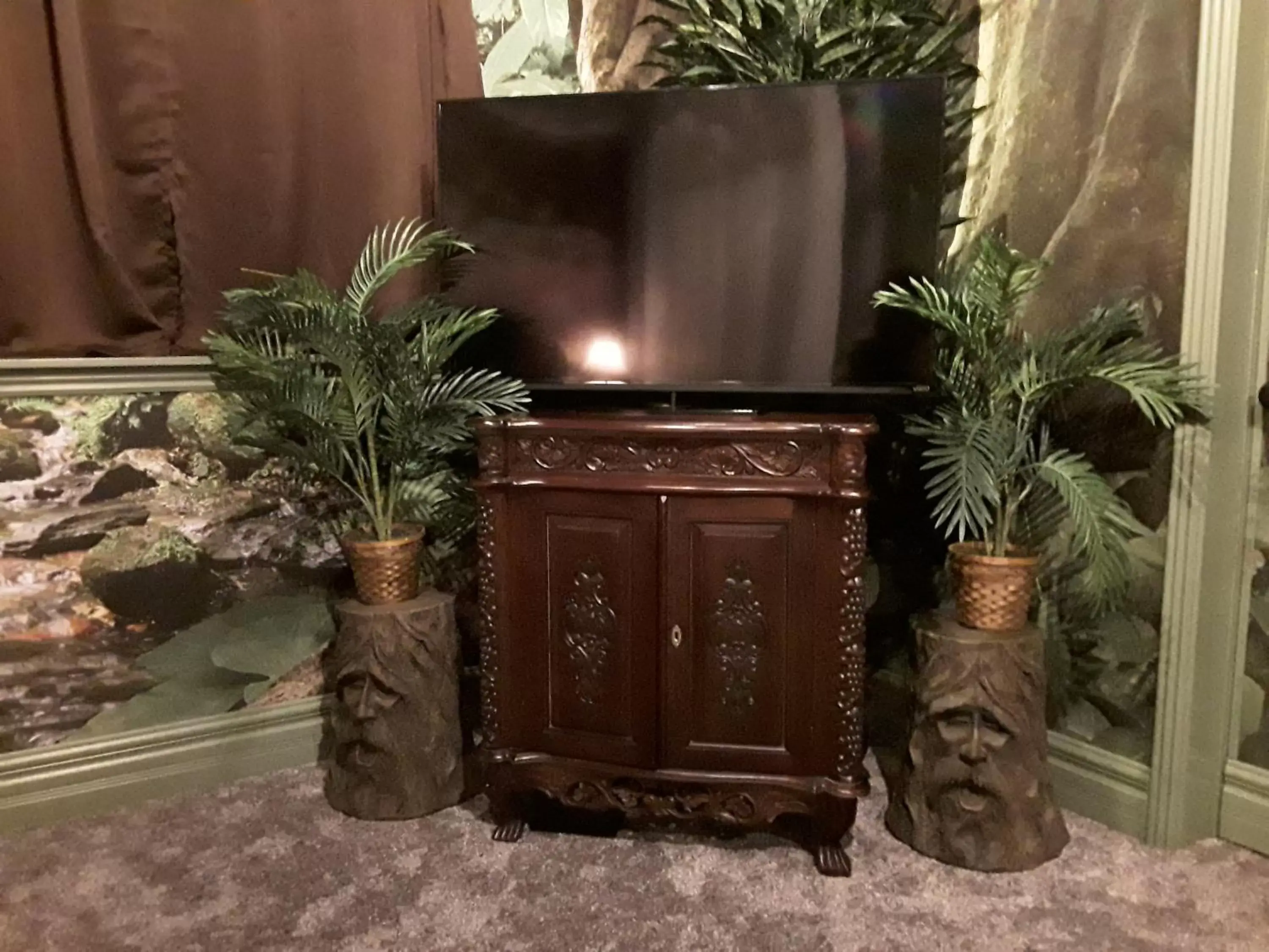 TV/Entertainment Center in Lions Gate Manor