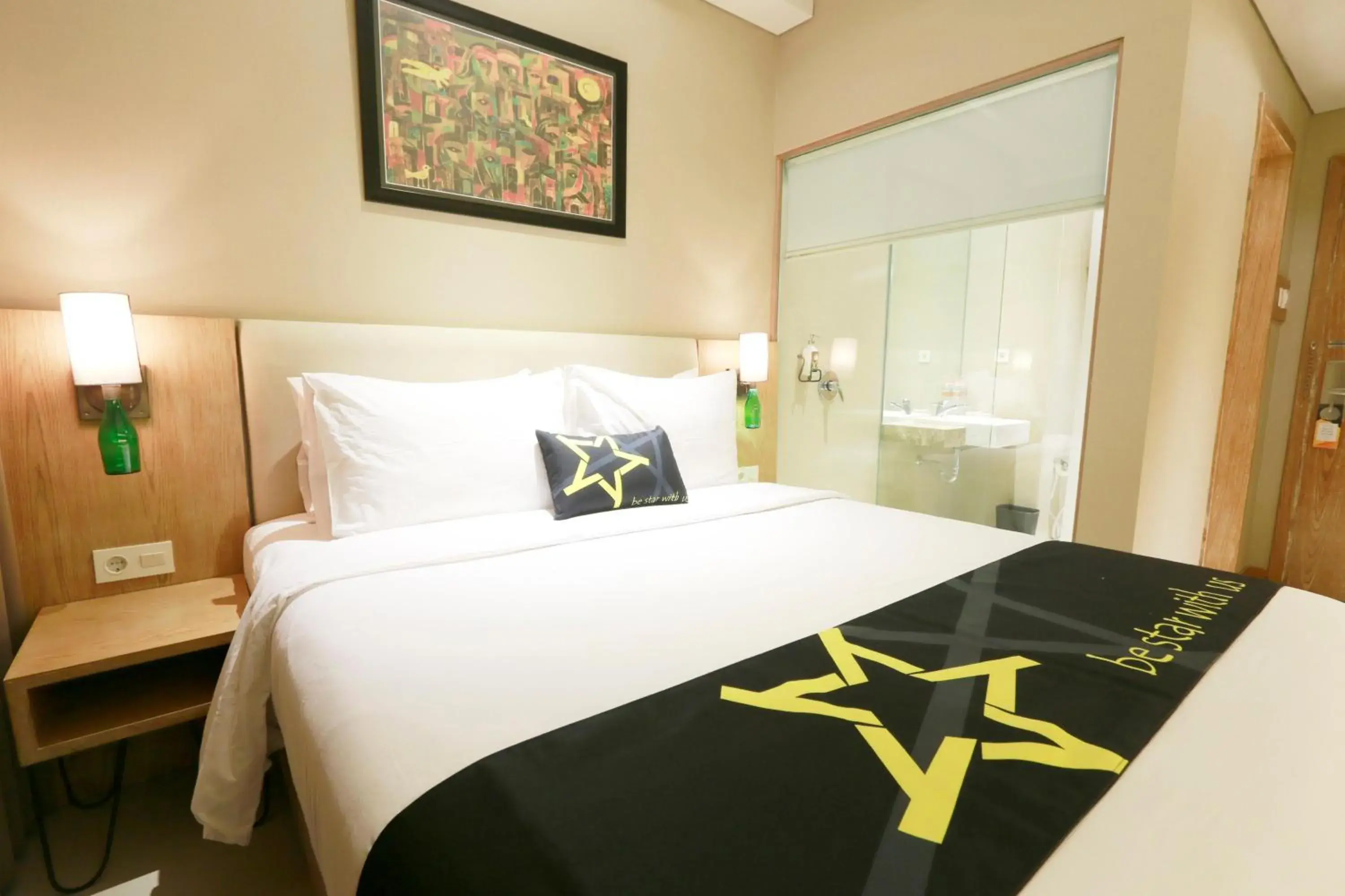 Photo of the whole room, Bed in Yellow Star Gejayan Hotel