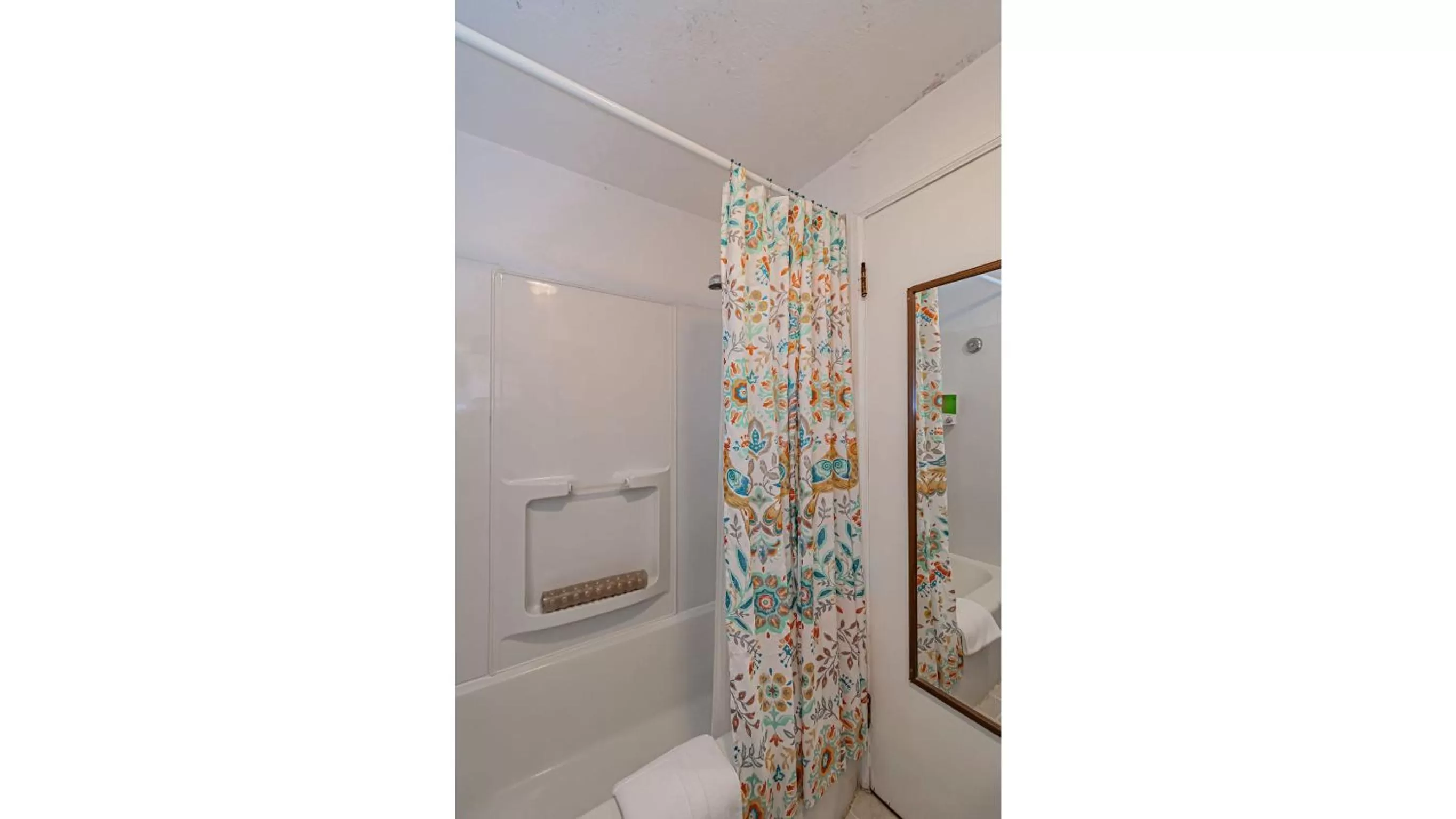 Bathroom in Suites of Lava Hot Springs