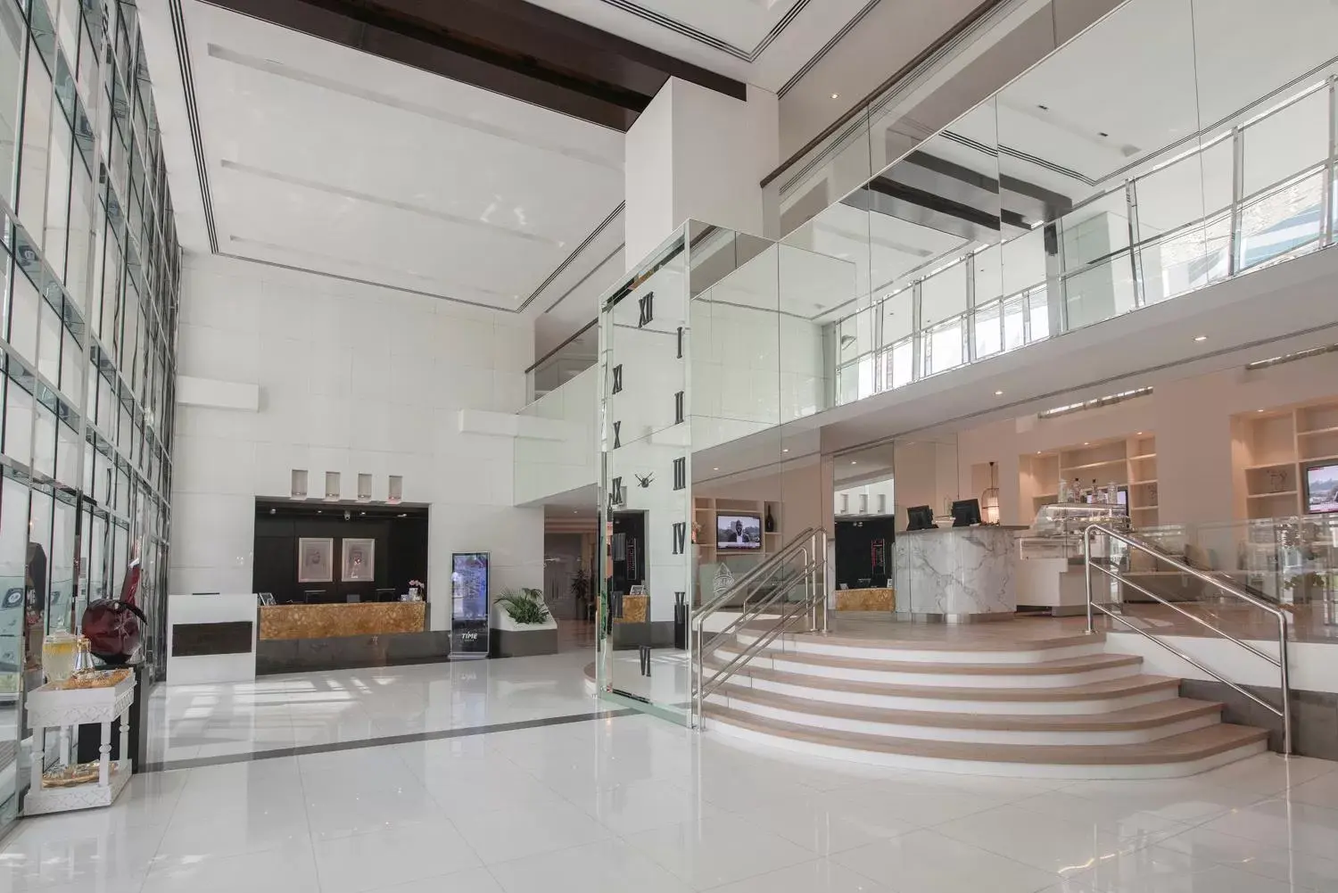 Facade/entrance, Lobby/Reception in TIME Oak Hotel & Suites