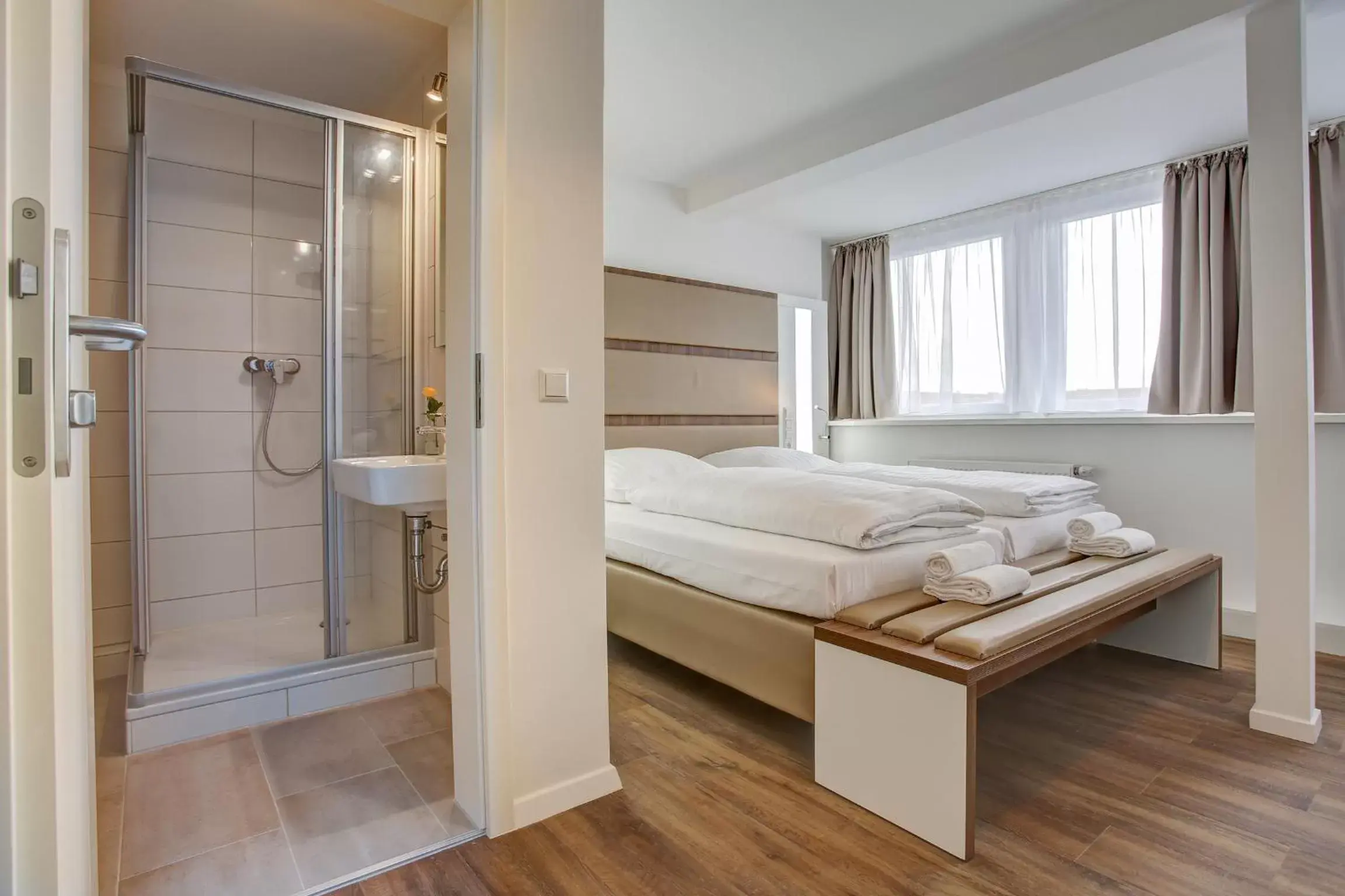 Photo of the whole room, Bathroom in Boutique 030 Hannover City by INA