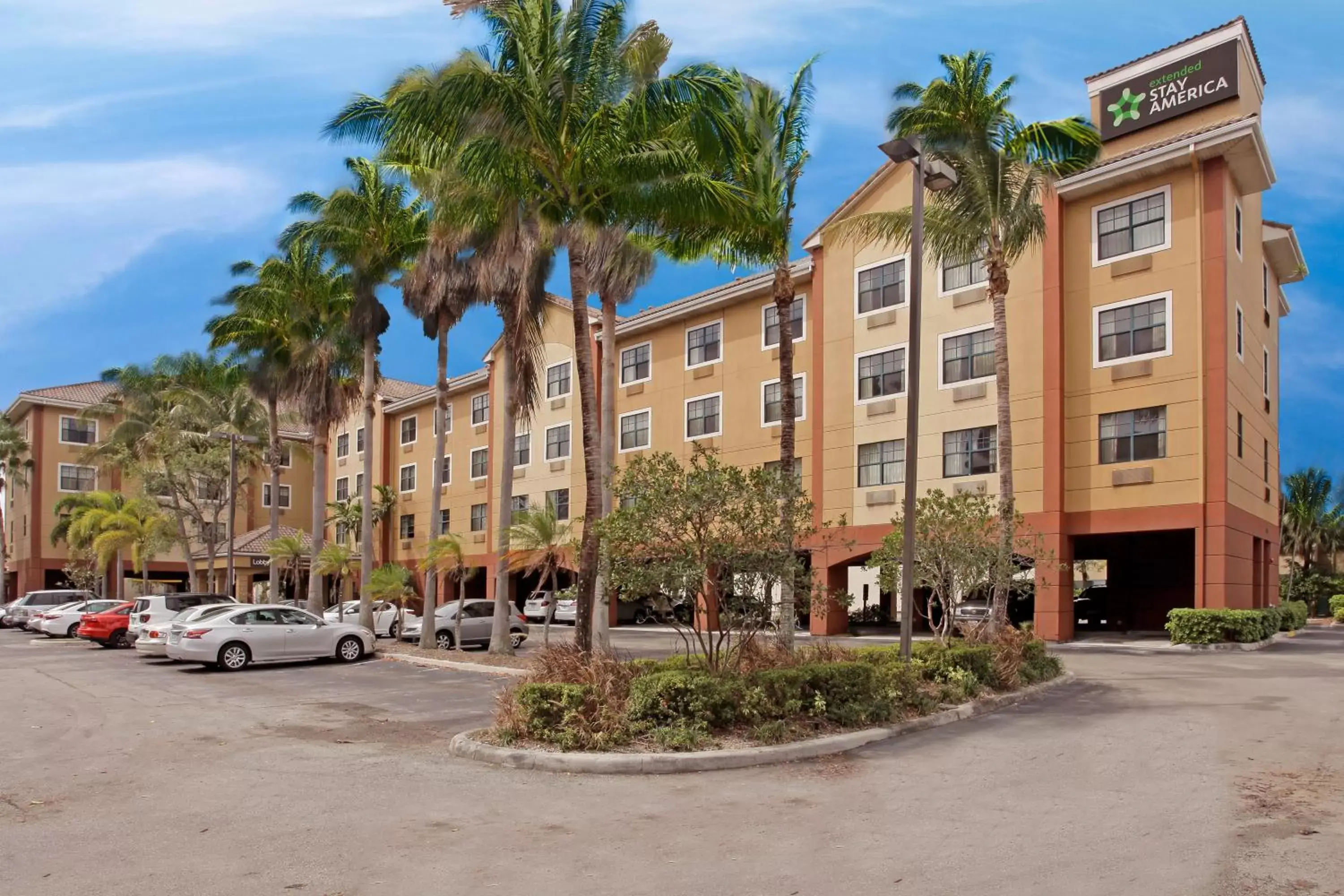 Property building in Extended Stay America Premier Suites - Fort Lauderdale - Convention Center - Cruise Port