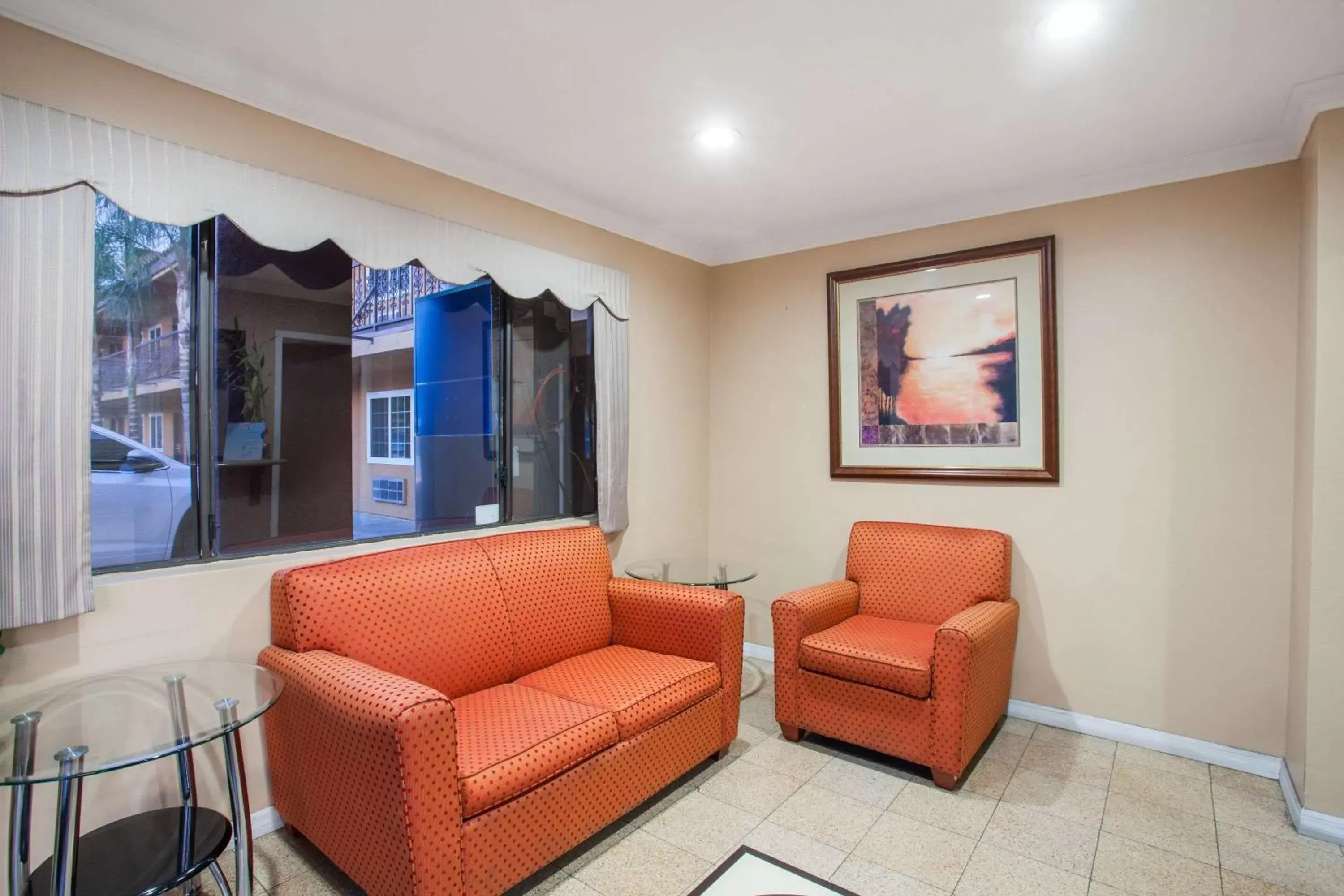 Lobby or reception, Seating Area in Express Inn & Suites Ontario Airport