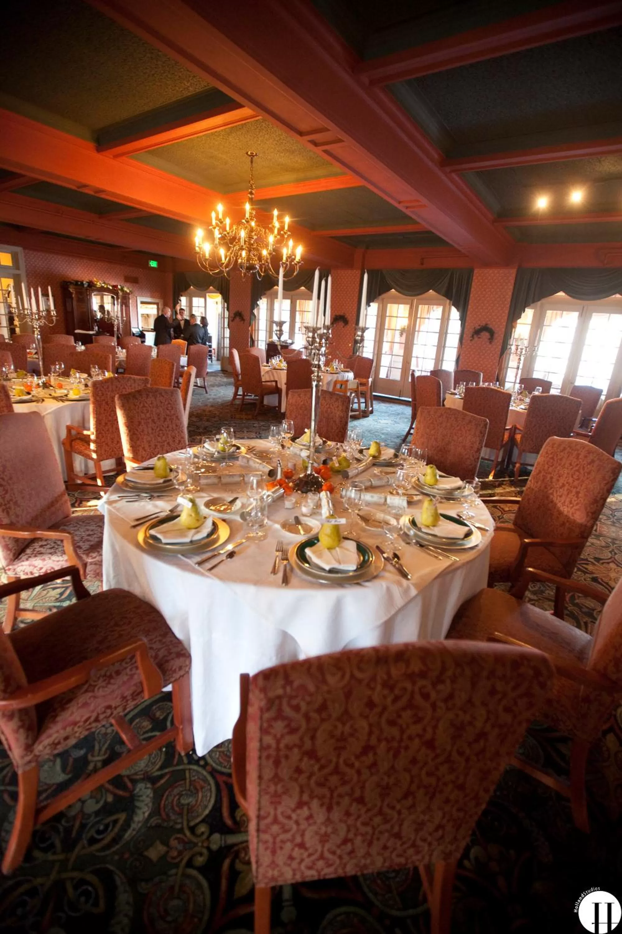 Restaurant/places to eat in Columbia Gorge Hotel & Spa