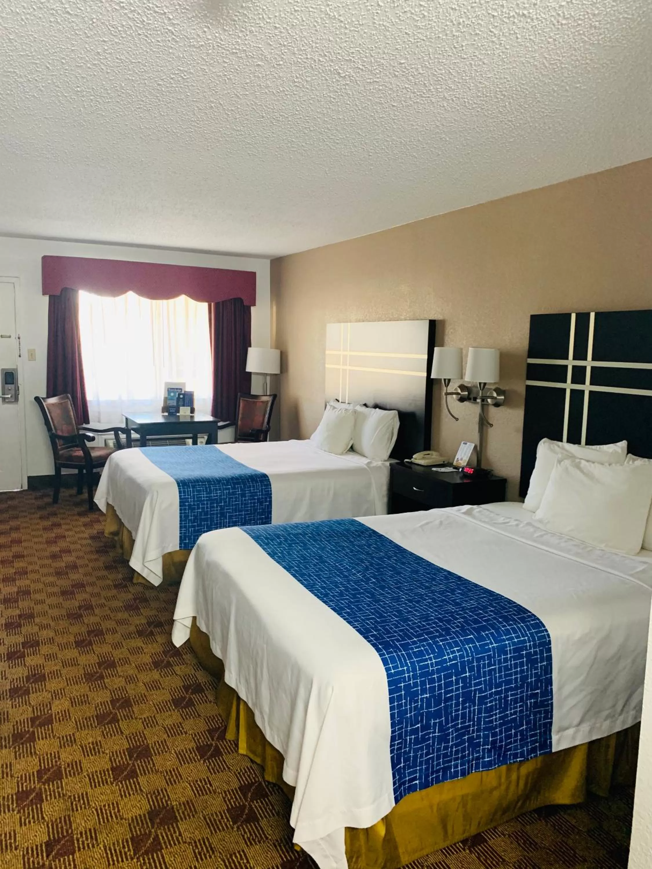 Photo of the whole room, Bed in Travelodge by Wyndham Killeen/Fort Hood