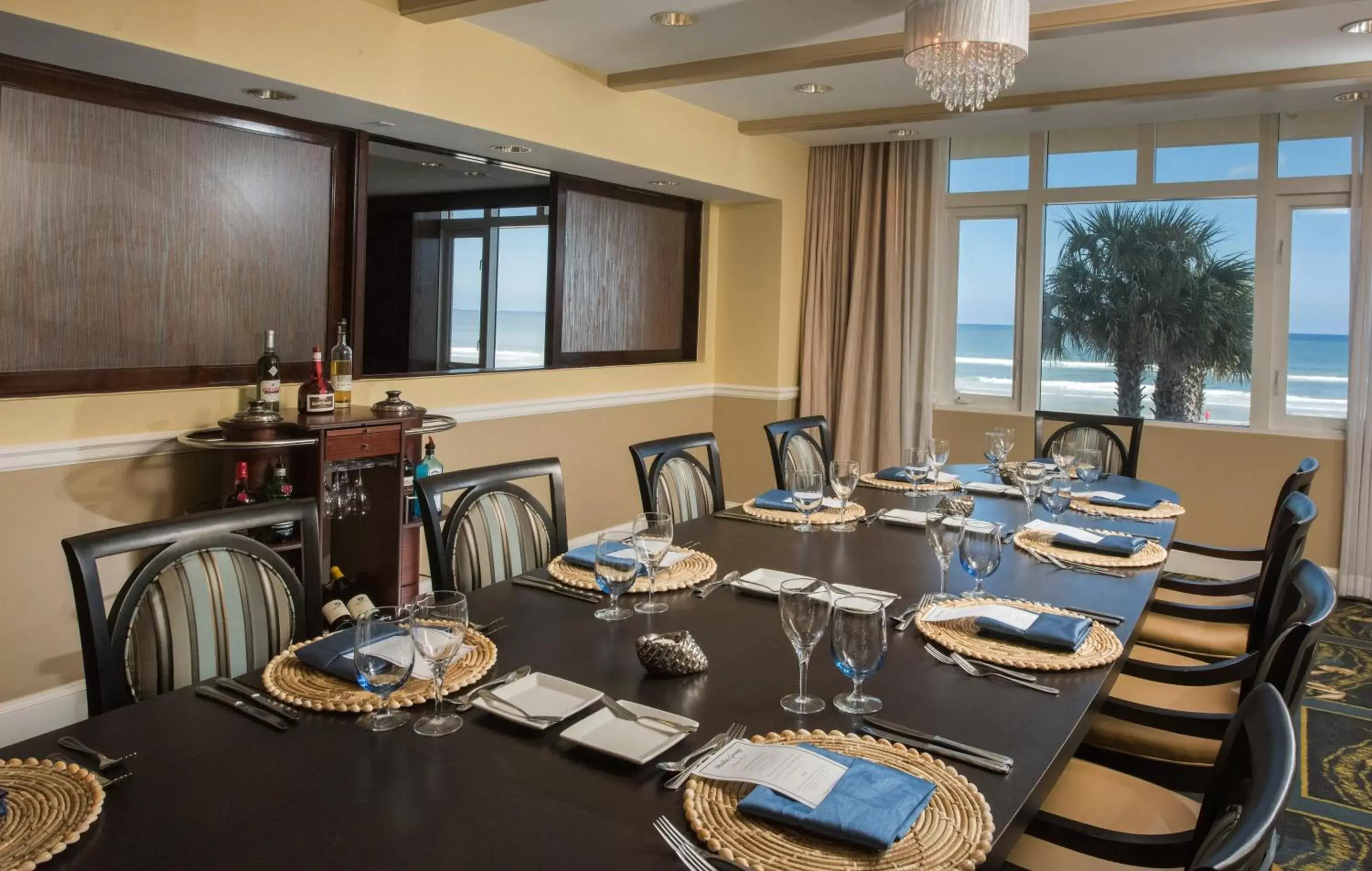 Meeting/conference room, Restaurant/Places to Eat in The Shores Resort & Spa