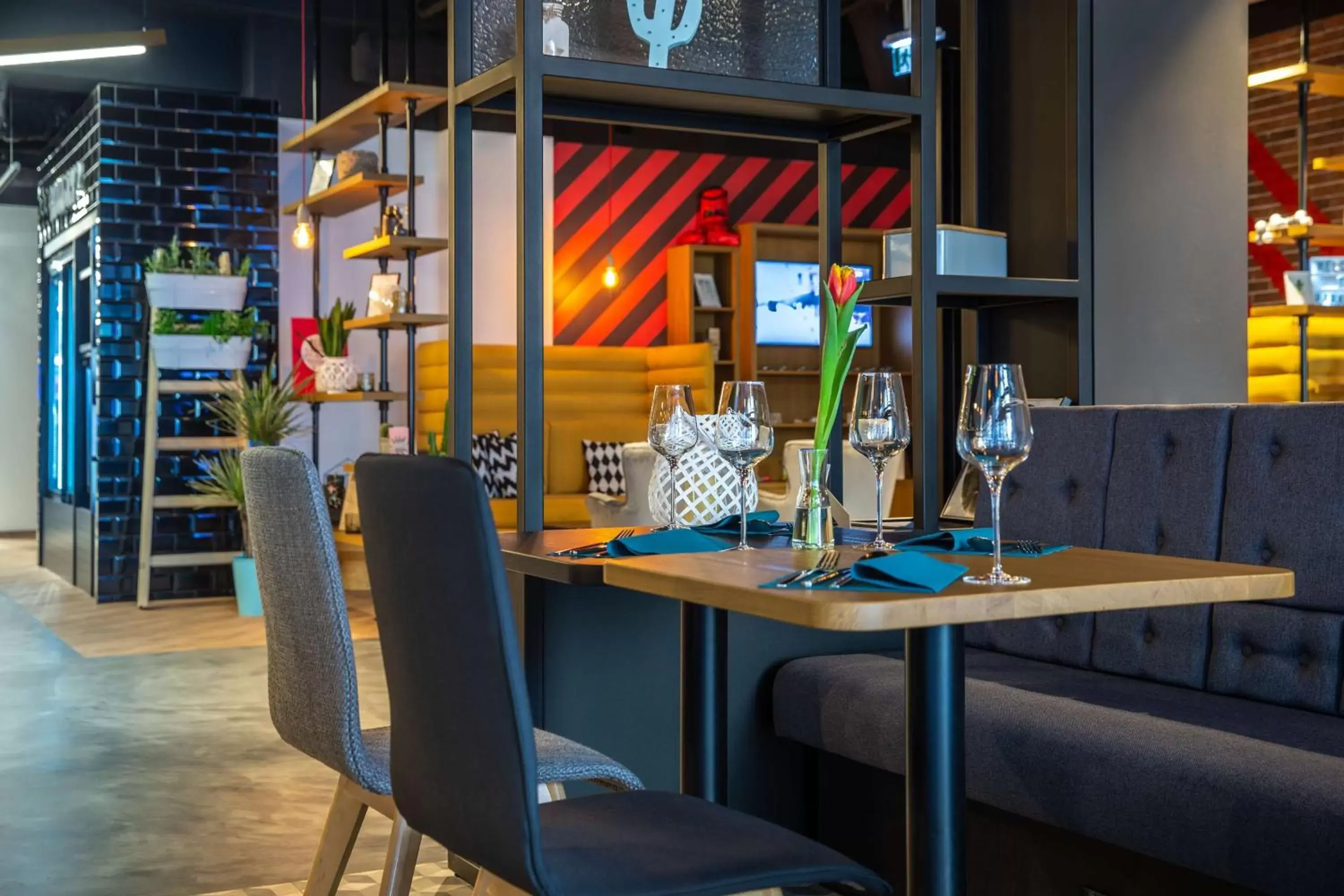 Restaurant/places to eat in Park Inn by Radisson Poznan