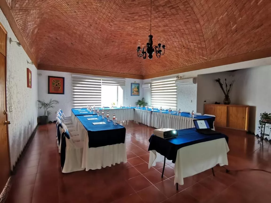 Hotel Real Del Valle