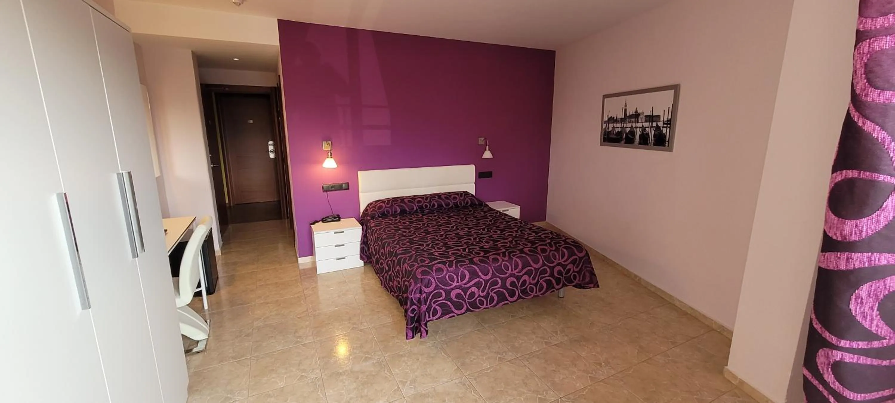 Photo of the whole room, Bed in Hotel Meson de L’Ainsa