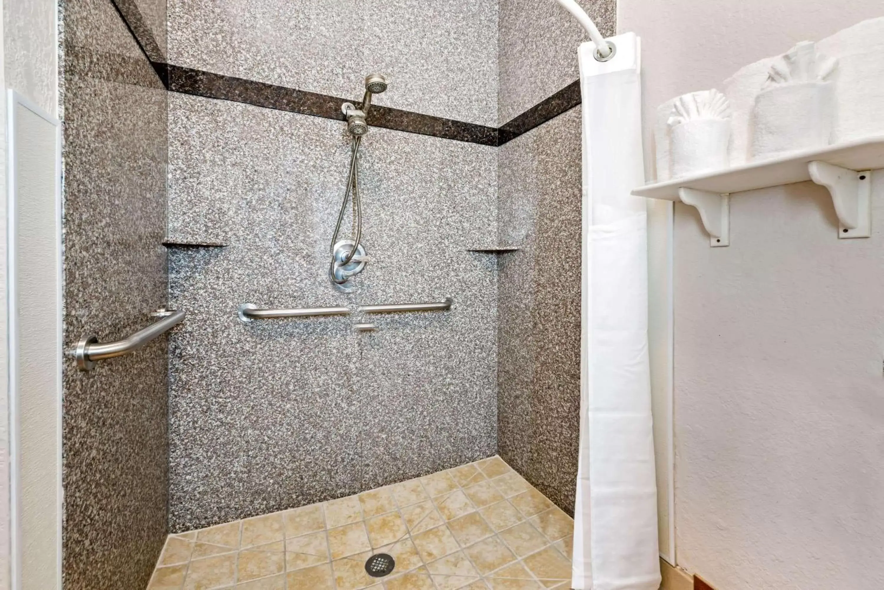 Shower, Bathroom in La Quinta Inn & Suite Kingwood Houston IAH Airport 53200