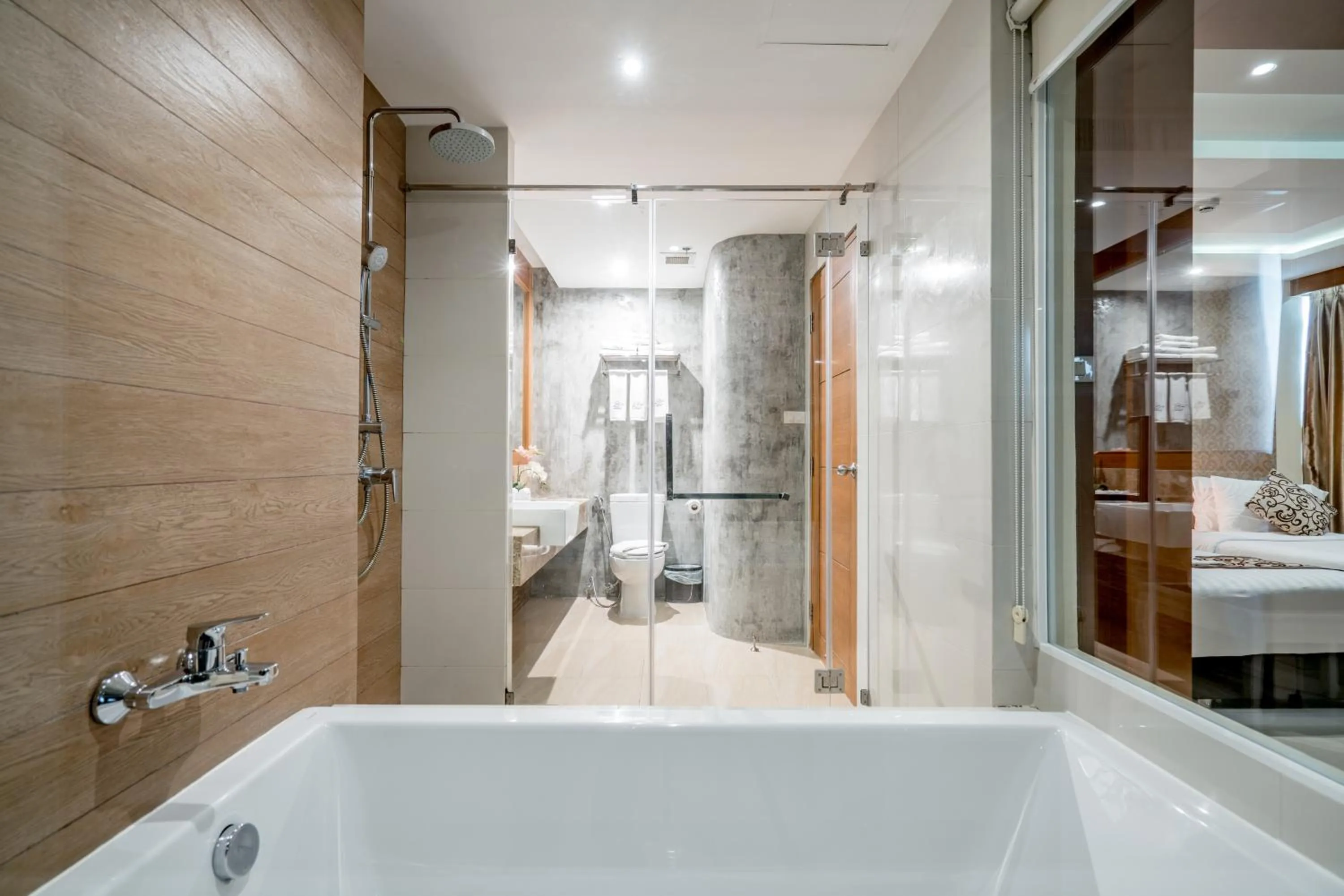 Shower in 247 Boutique Hotel