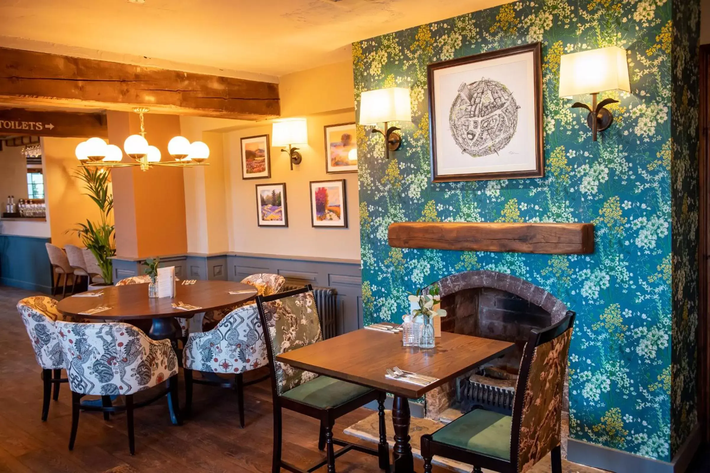 Restaurant/Places to Eat in The Red Lion Inn by Chef & Brewer Collection