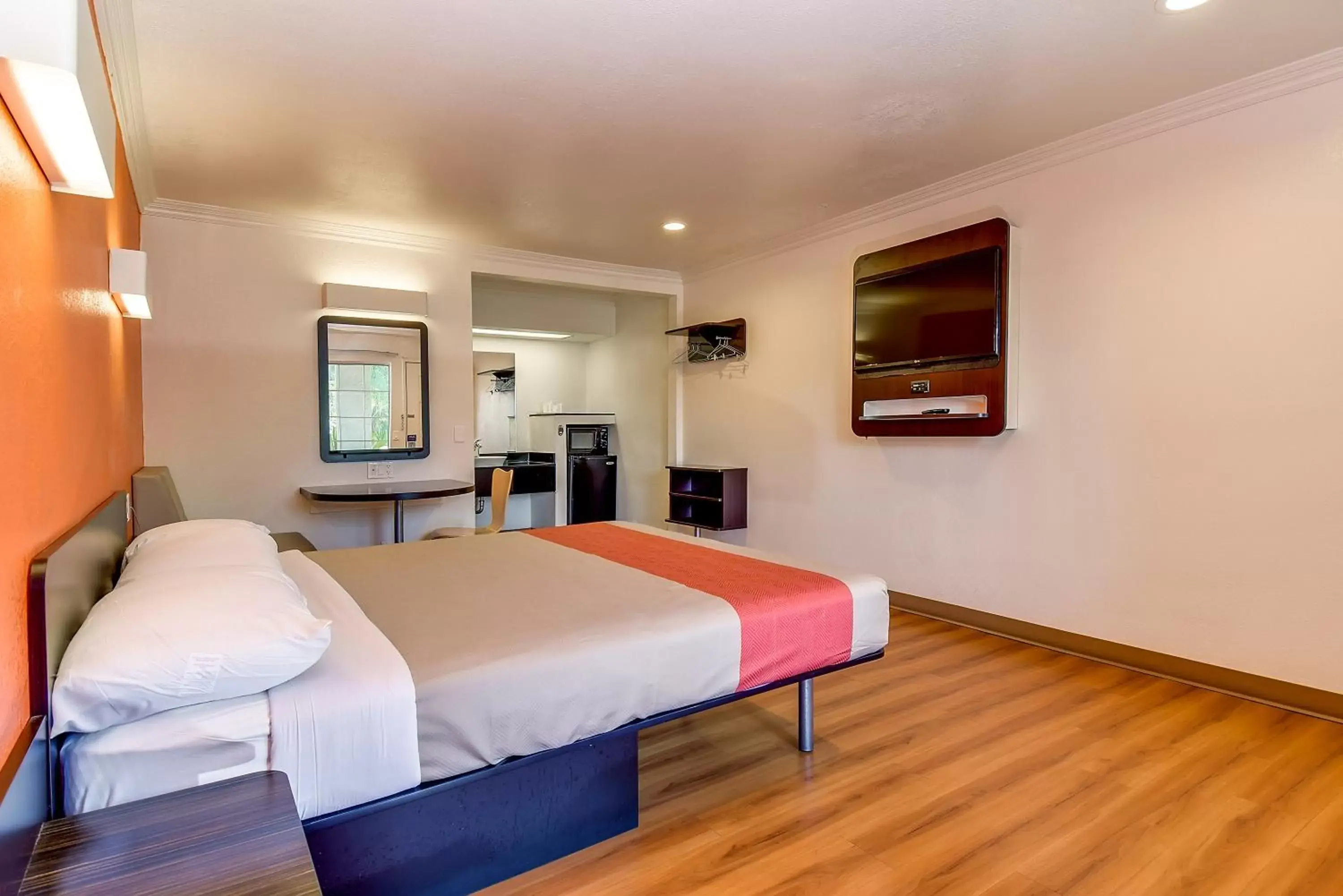 Bed, Room Photo in Motel 6 Garden Grove
