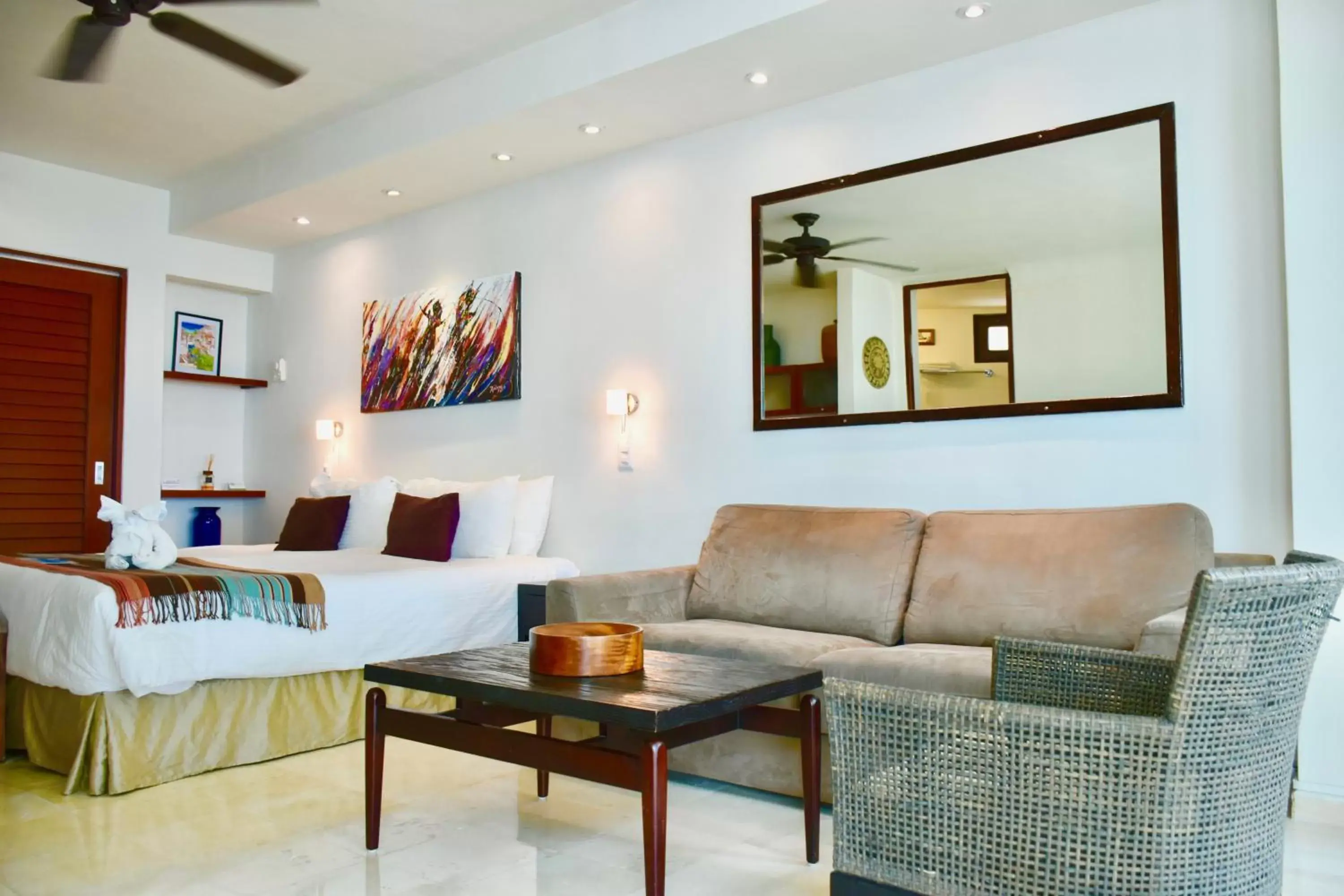 Living room, Seating Area in Playa Palms Beach Hotel