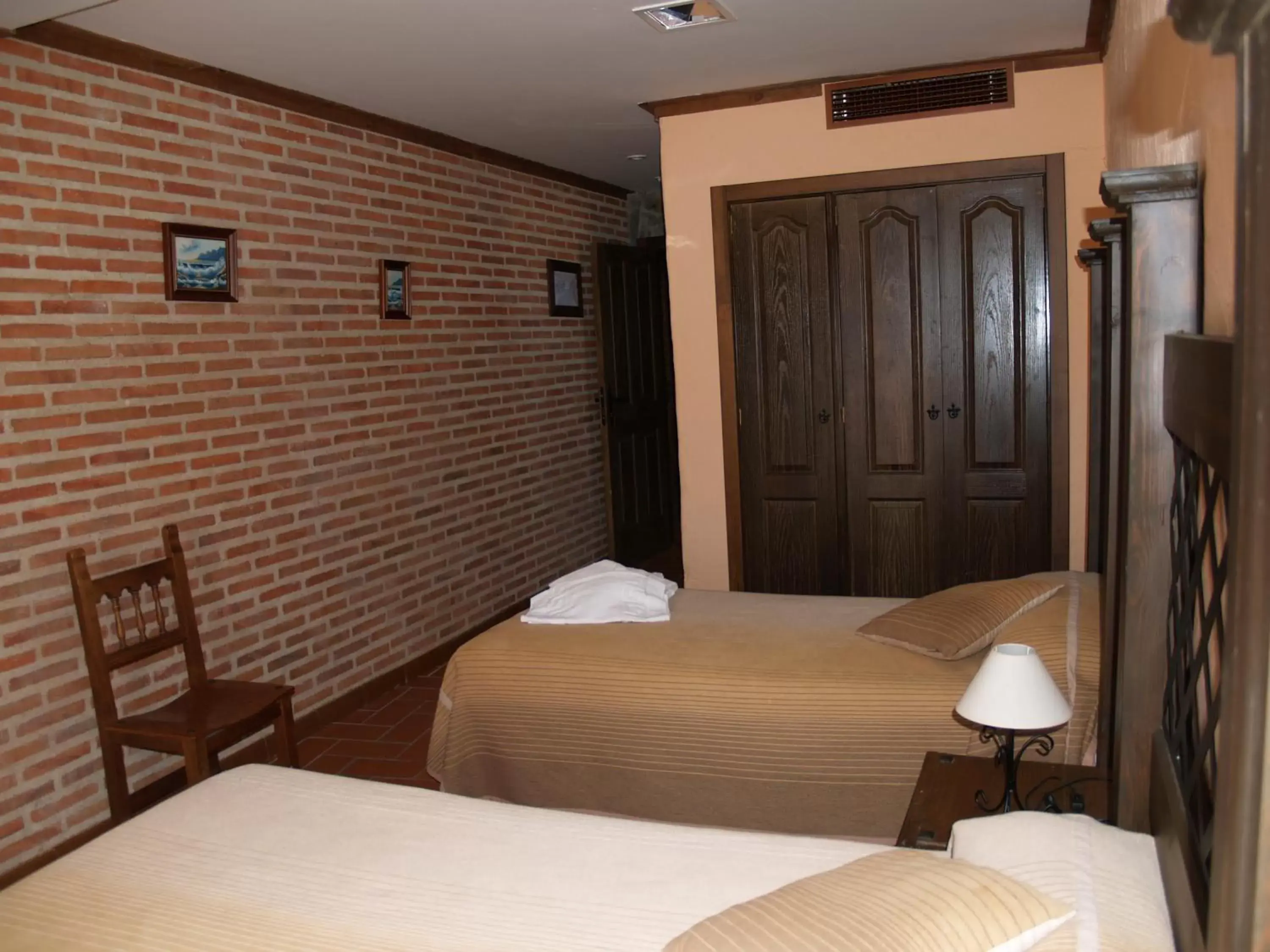 Twin Room in Hotel Rural El Rocal