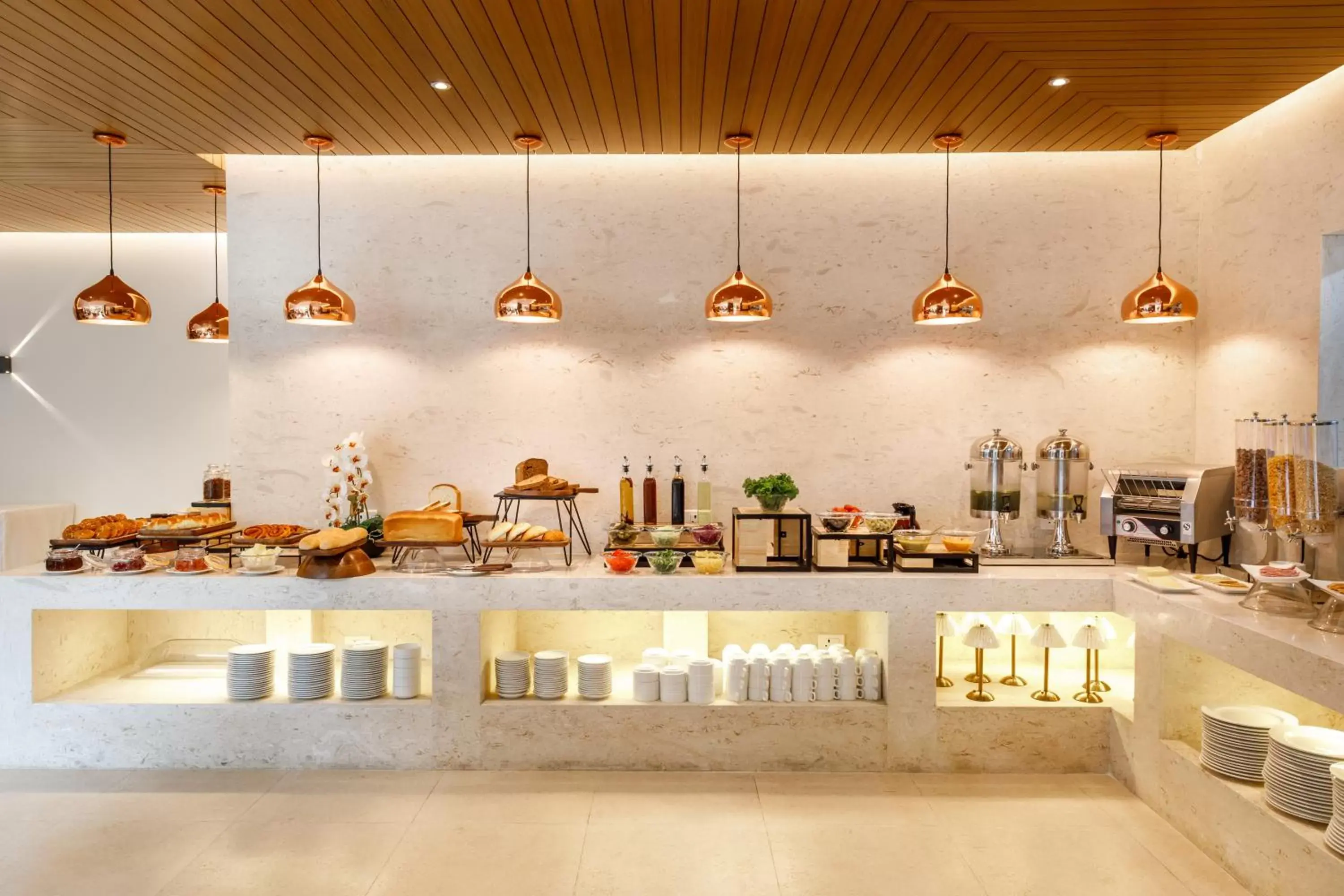 Restaurant/places to eat in Hotel Thrive, A Tropical Courtyard Restaurant/places to eat in Hotel Thrive, A Tropical Courtyard