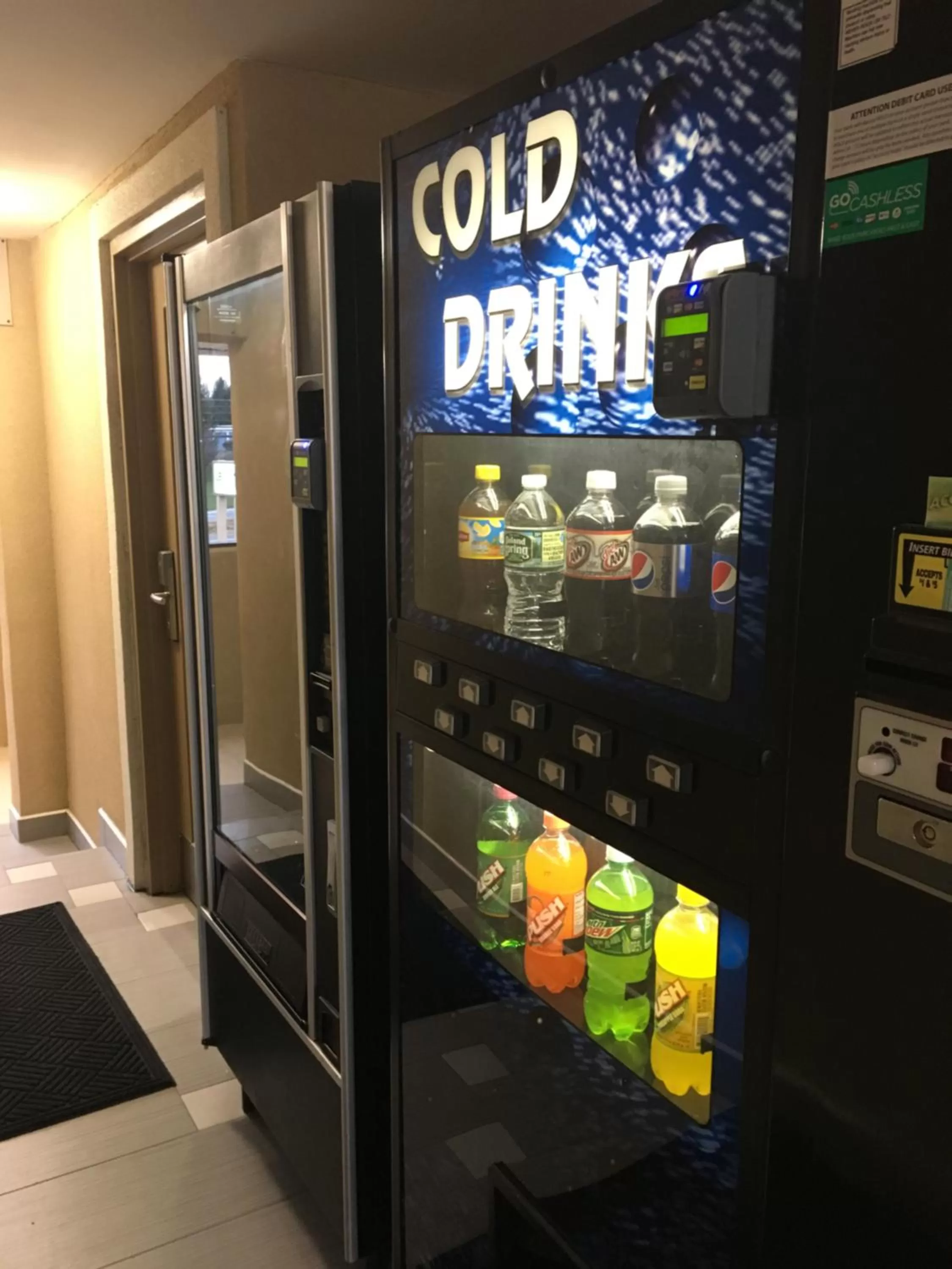 Non alcoholic drinks in Travel Inn & Suites Flemington