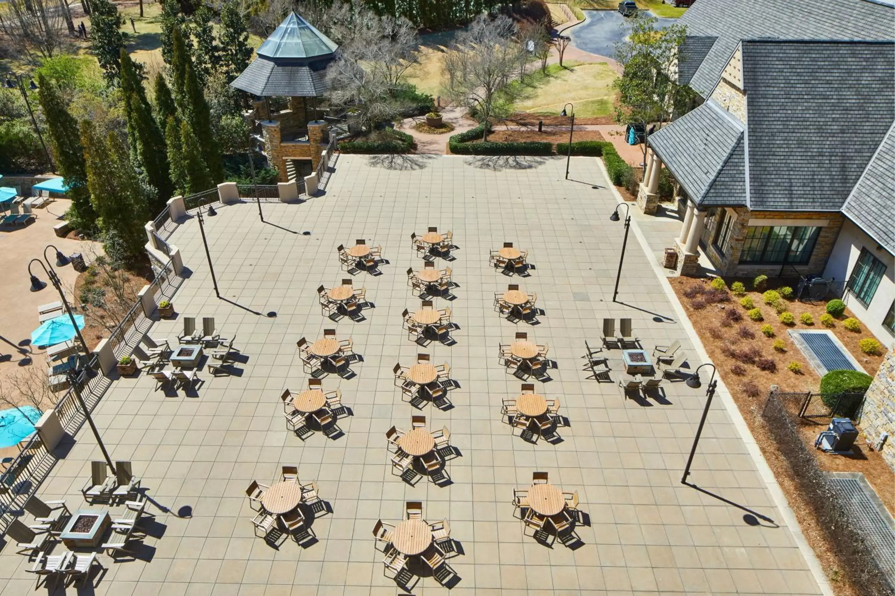 Photo of the whole room, Bird's-eye View in Renaissance Birmingham Ross Bridge Golf Resort & Spa