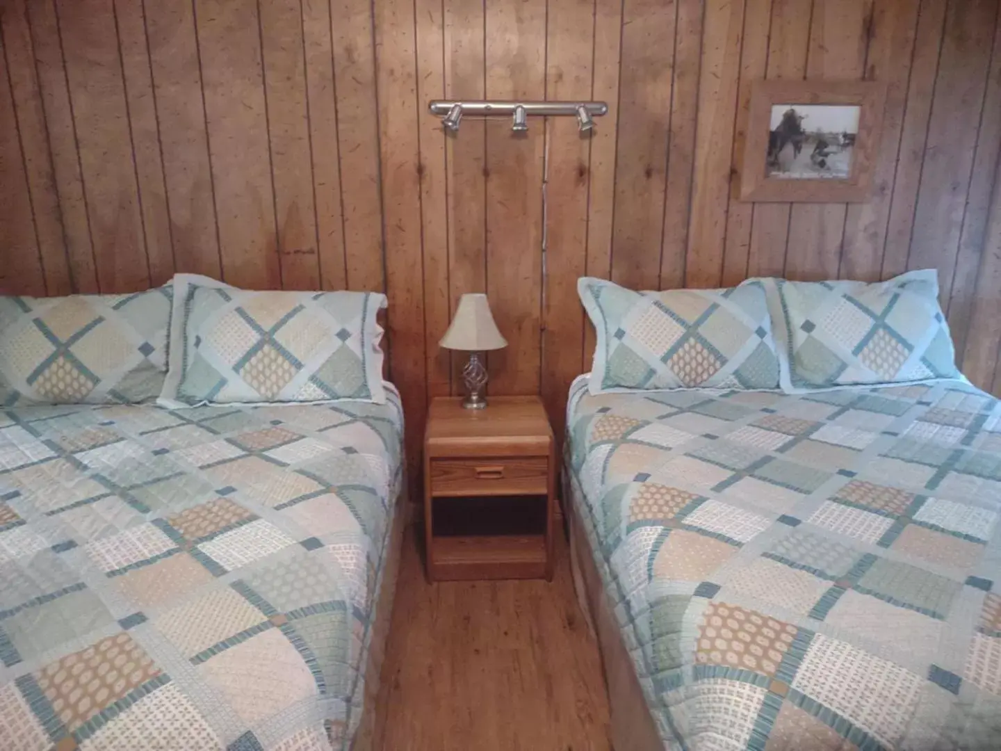 Bed in Rocky Mountain Inn