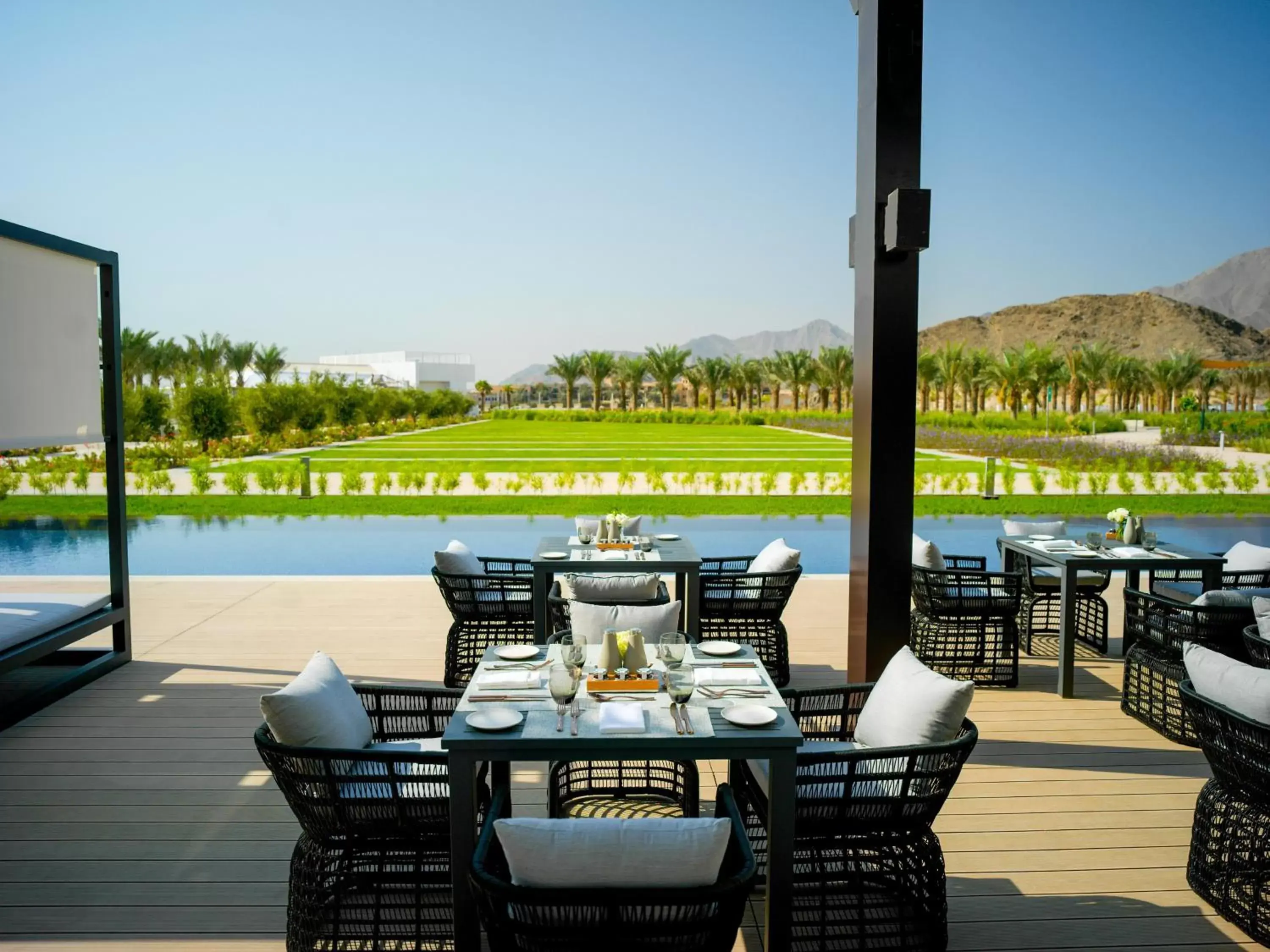 Restaurant/Places to Eat in InterContinental Fujairah Resort, an IHG Hotel