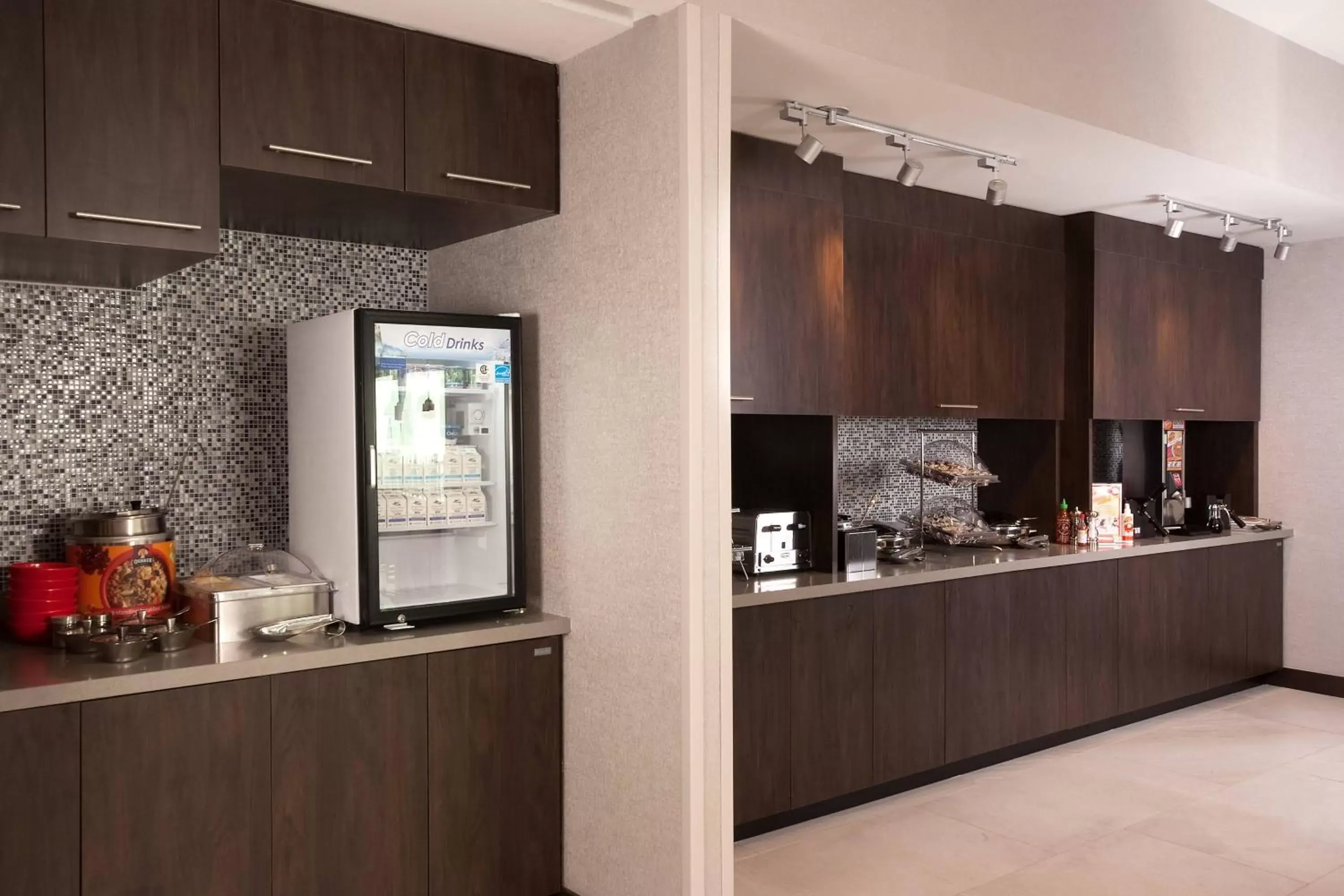 Breakfast, Restaurant/Places to Eat in TownePlace Suites by Marriott Charleston Airport/Convention Center