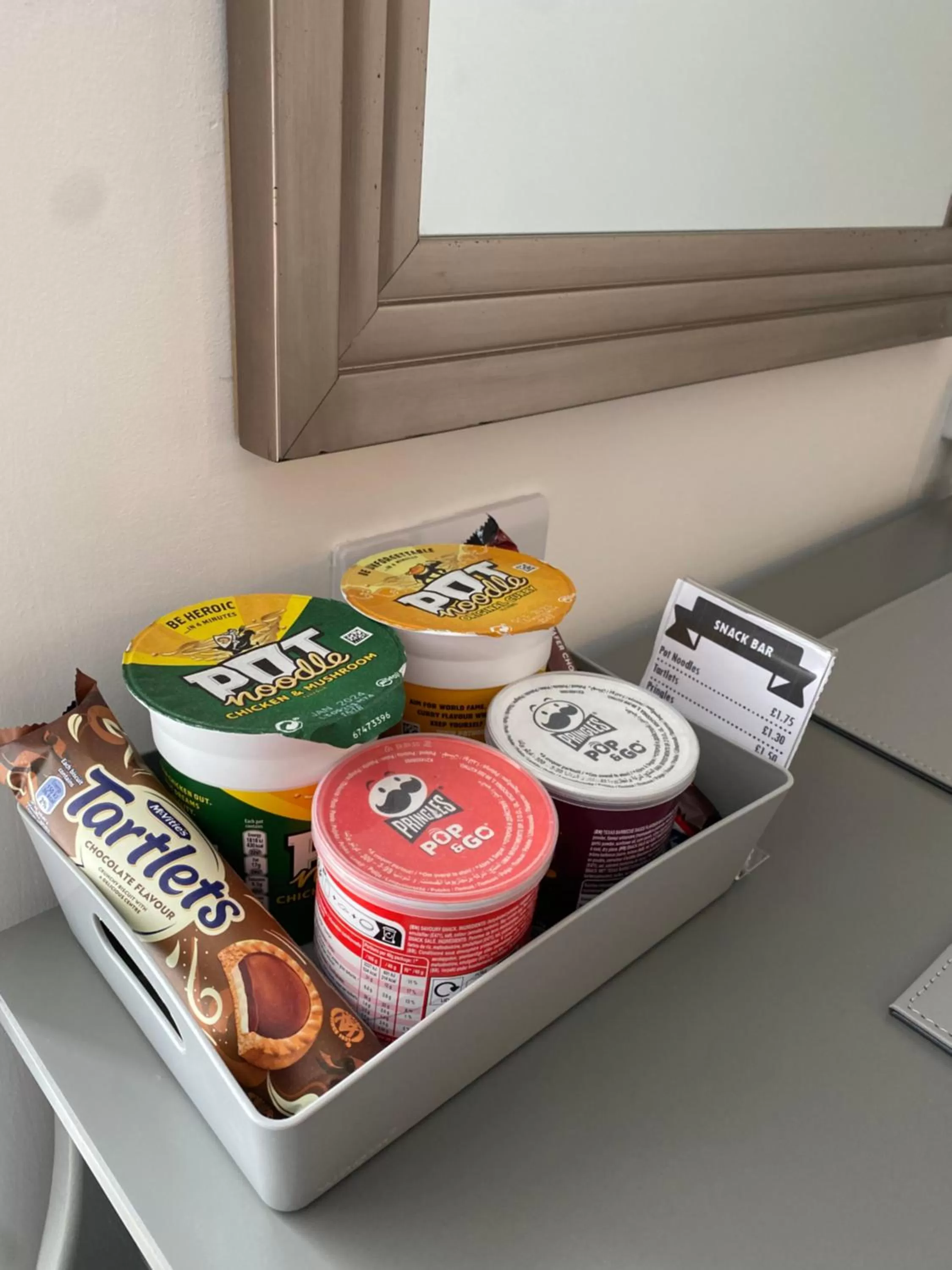 Food and drinks in The Crossroads Inn